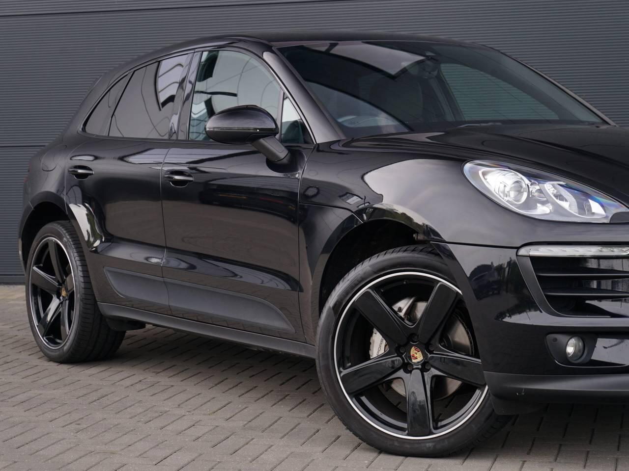 Porsche Macan view 42