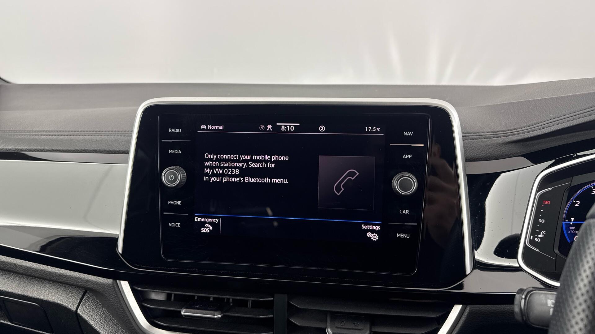 Volkswagen T-Roc view 30
