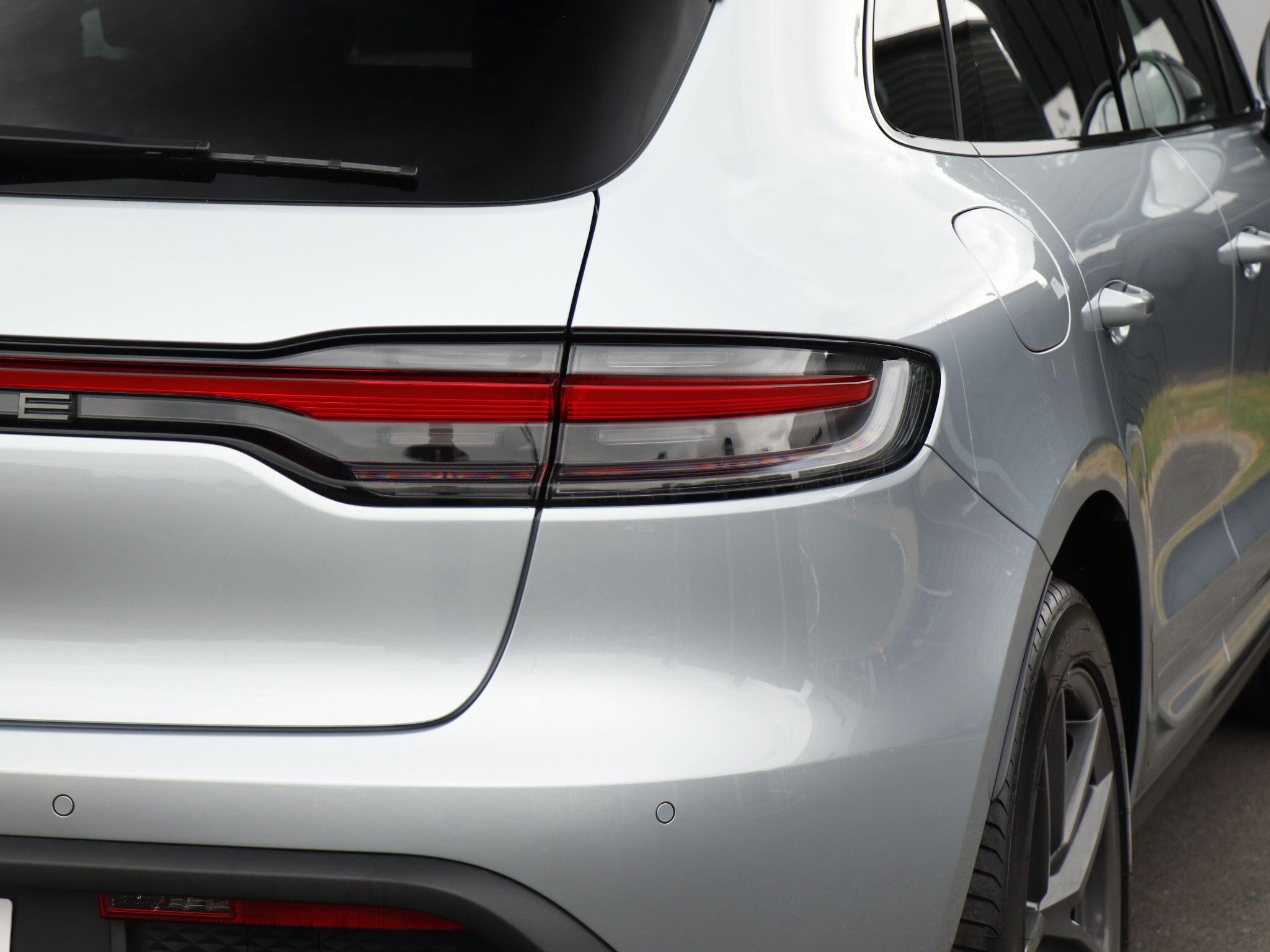Porsche Macan view 71