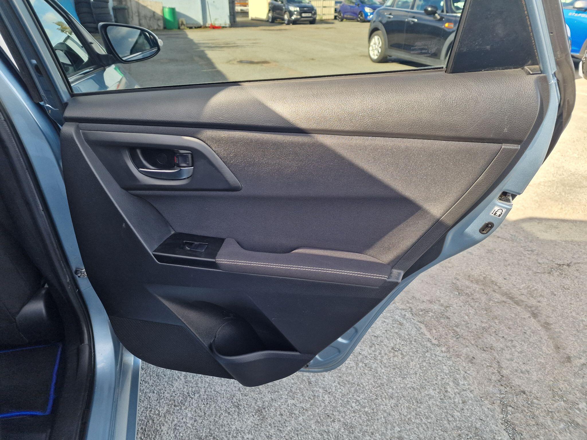 Toyota Auris view 39