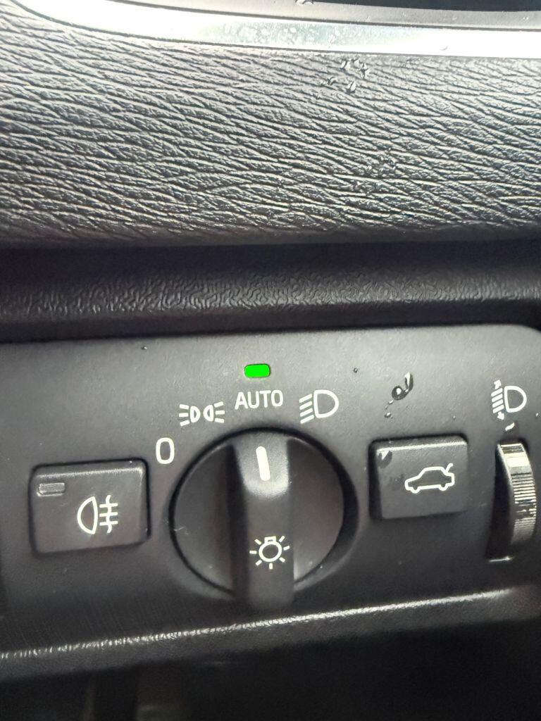 Volvo V40 view 55