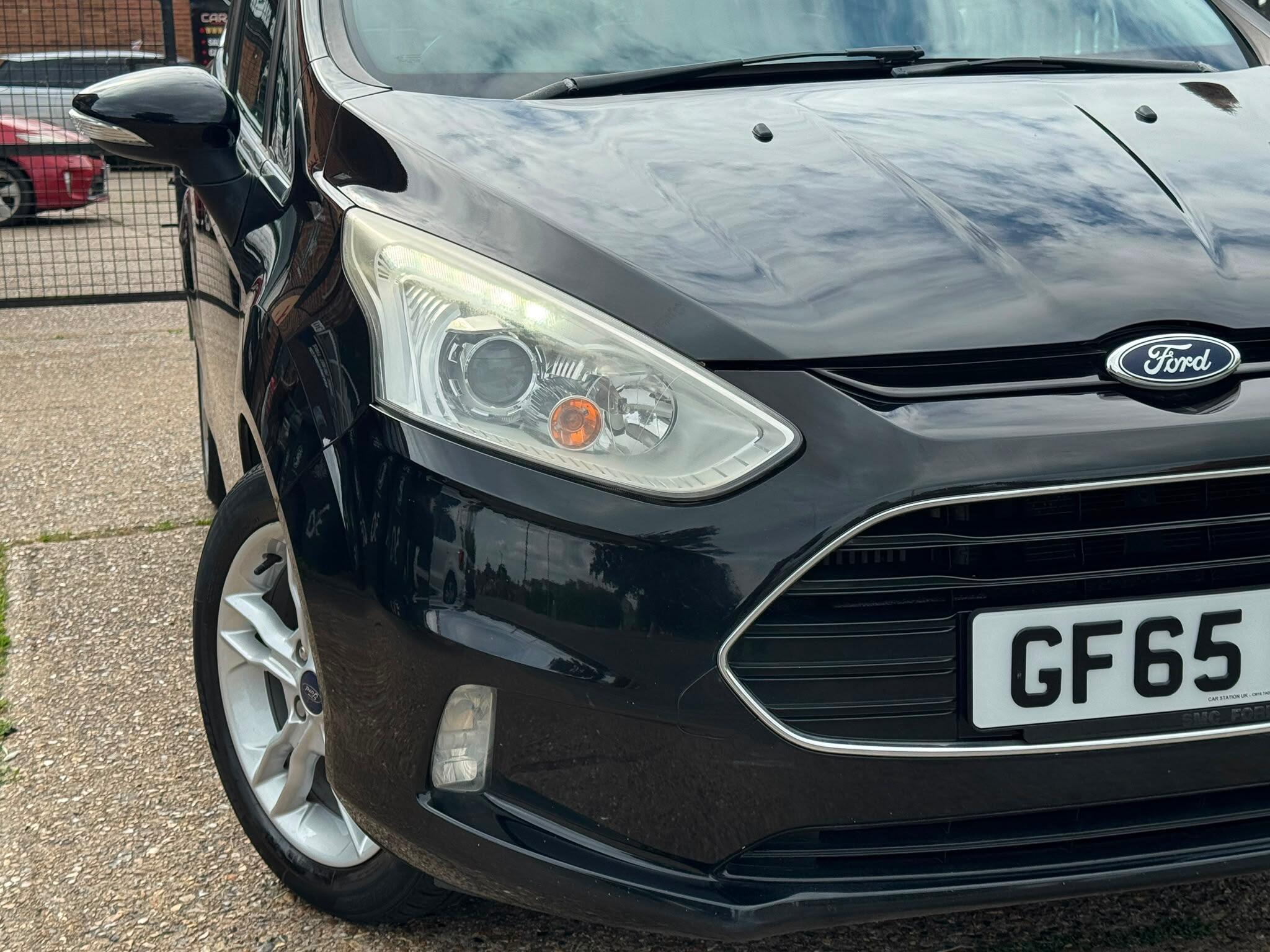 Ford B-Max view 37