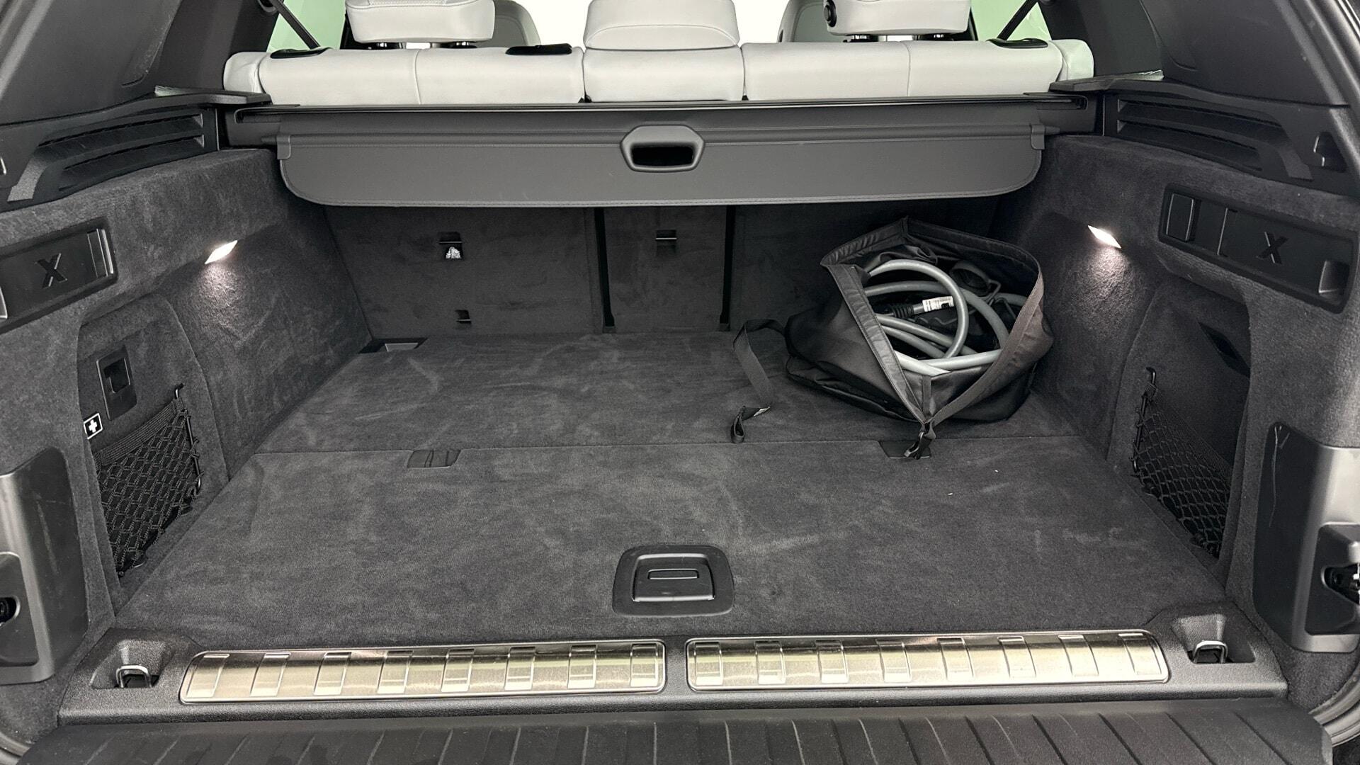 BMW X5 view 13