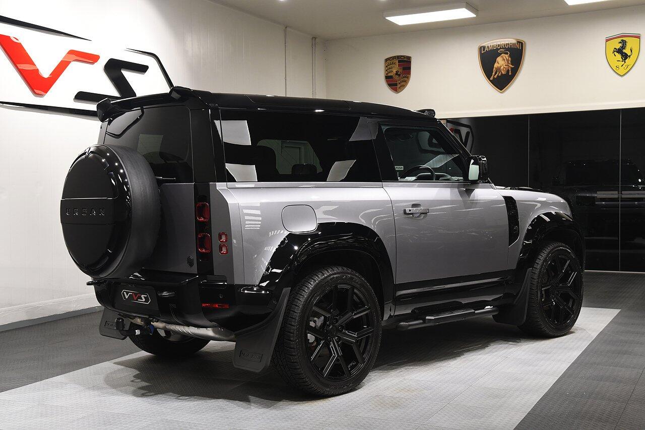 Land Rover Defender view 40