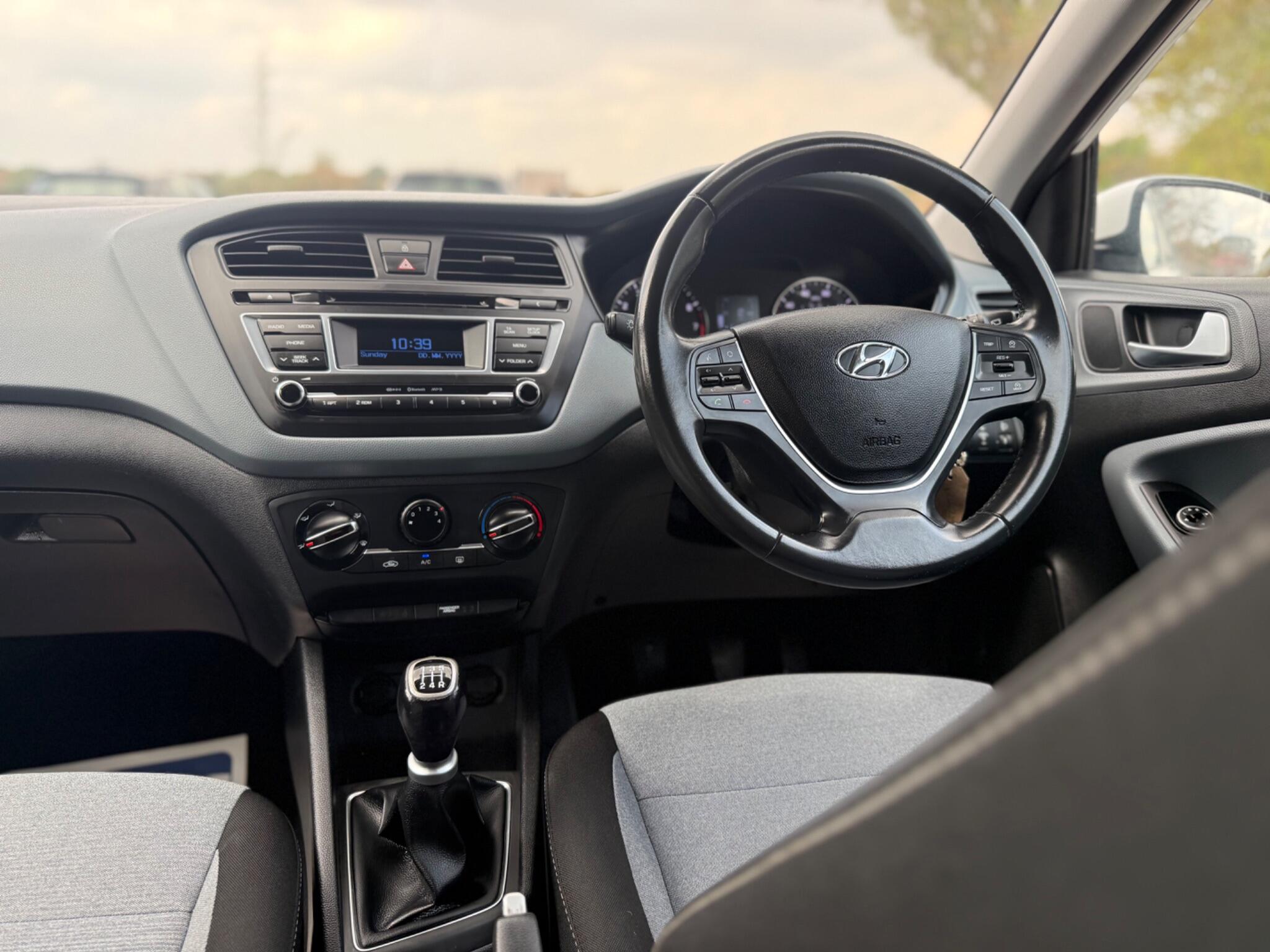 Hyundai I20 view 18