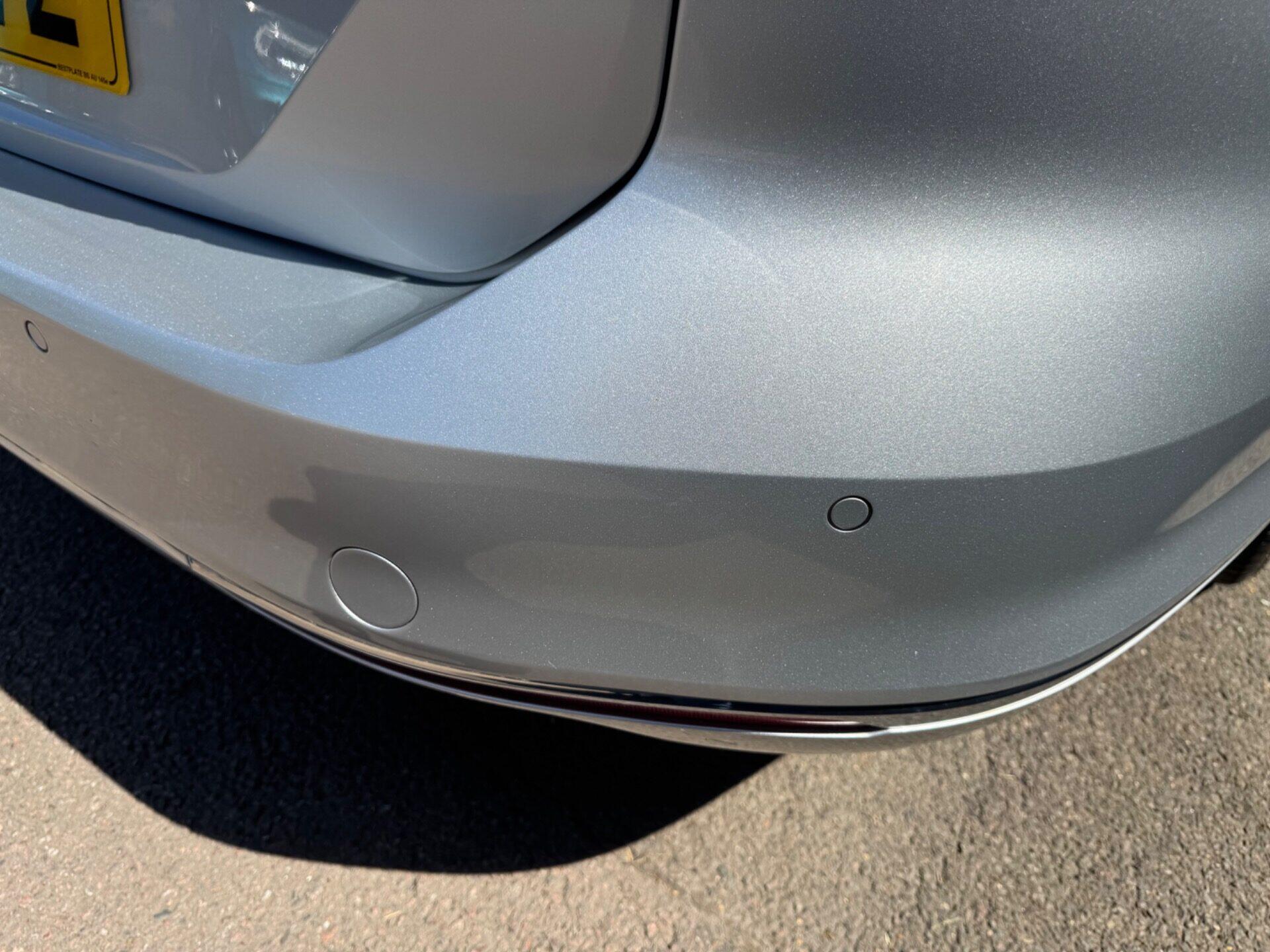 Volkswagen Passat view 18