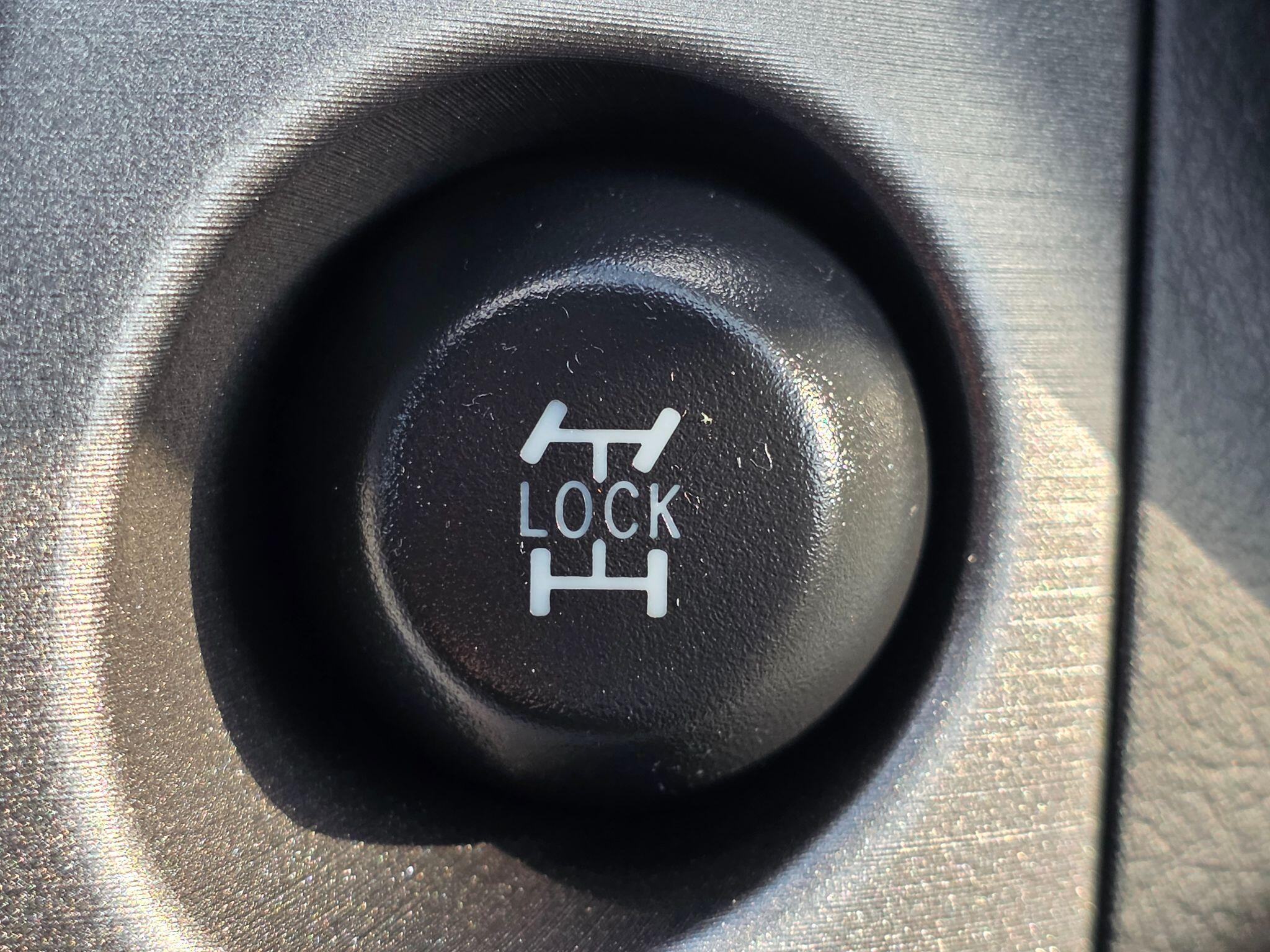 Toyota RAV4 view 24