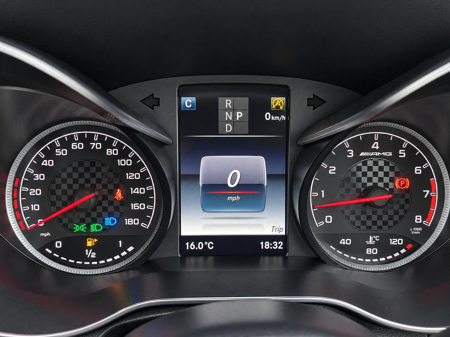 Mercedes-Benz GLC view 34