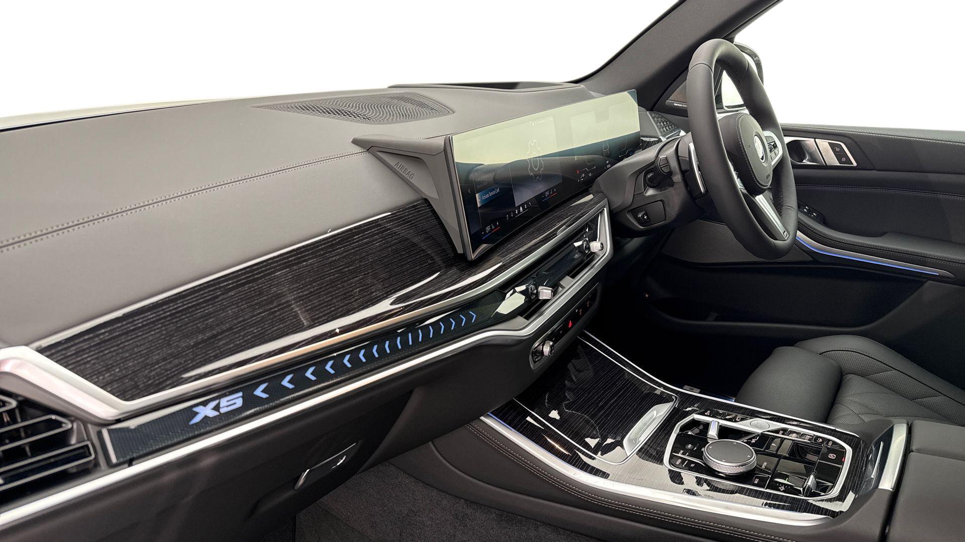 BMW X5 view 7