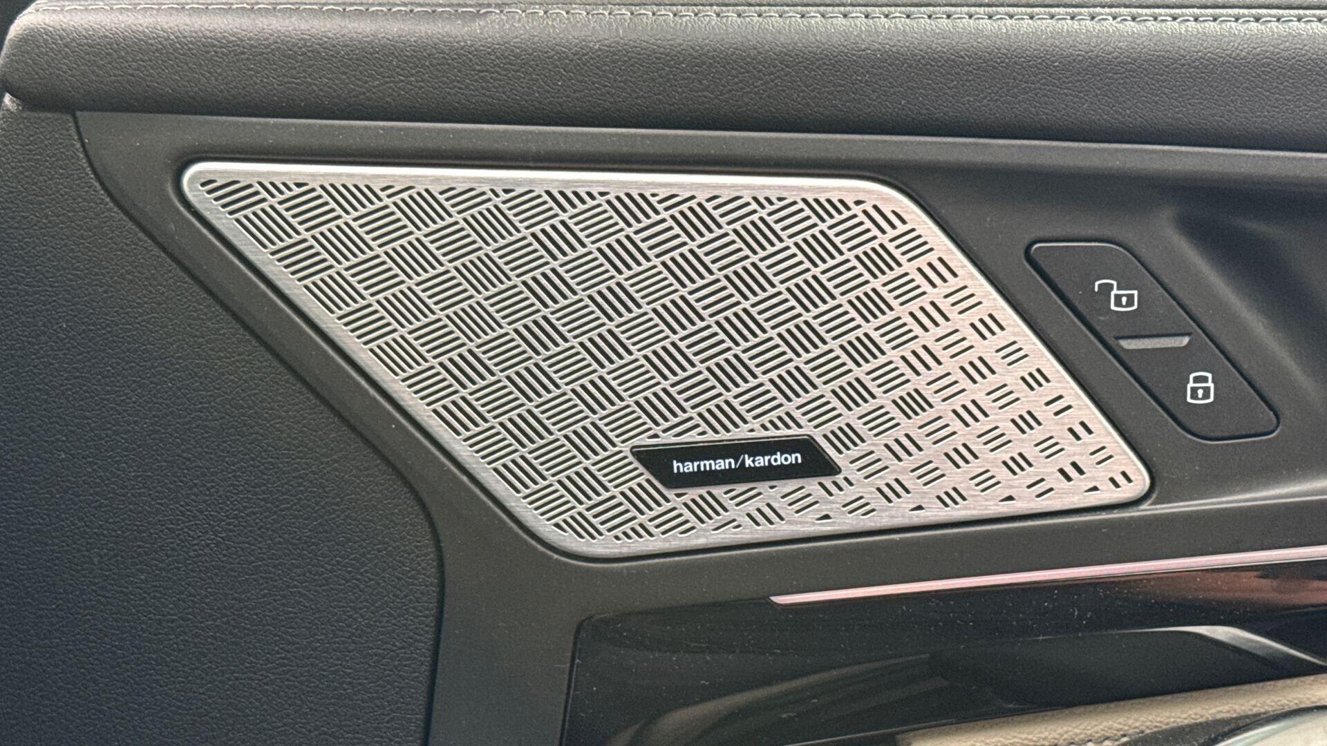 BMW Ix1 view 20