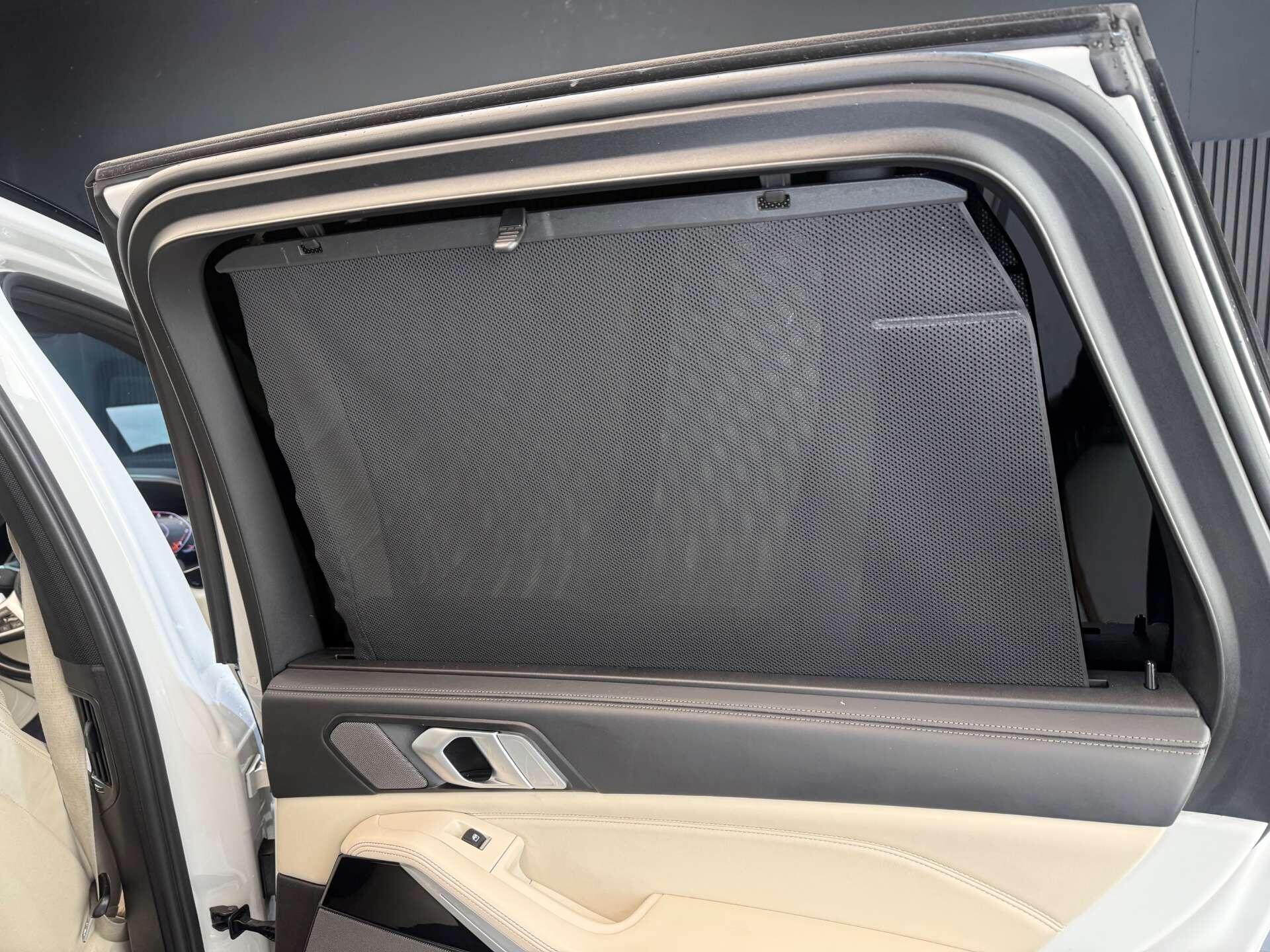 BMW X5 view 32