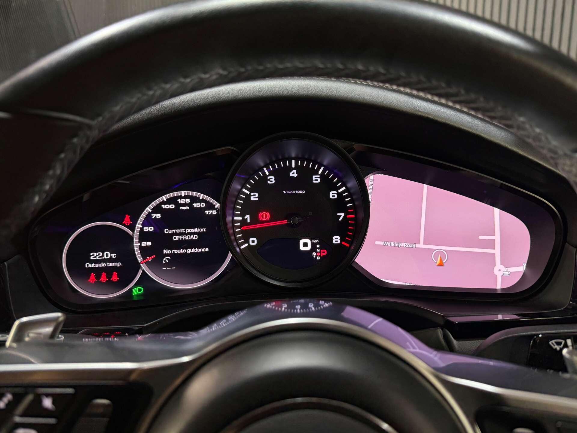 Porsche Cayenne view 66