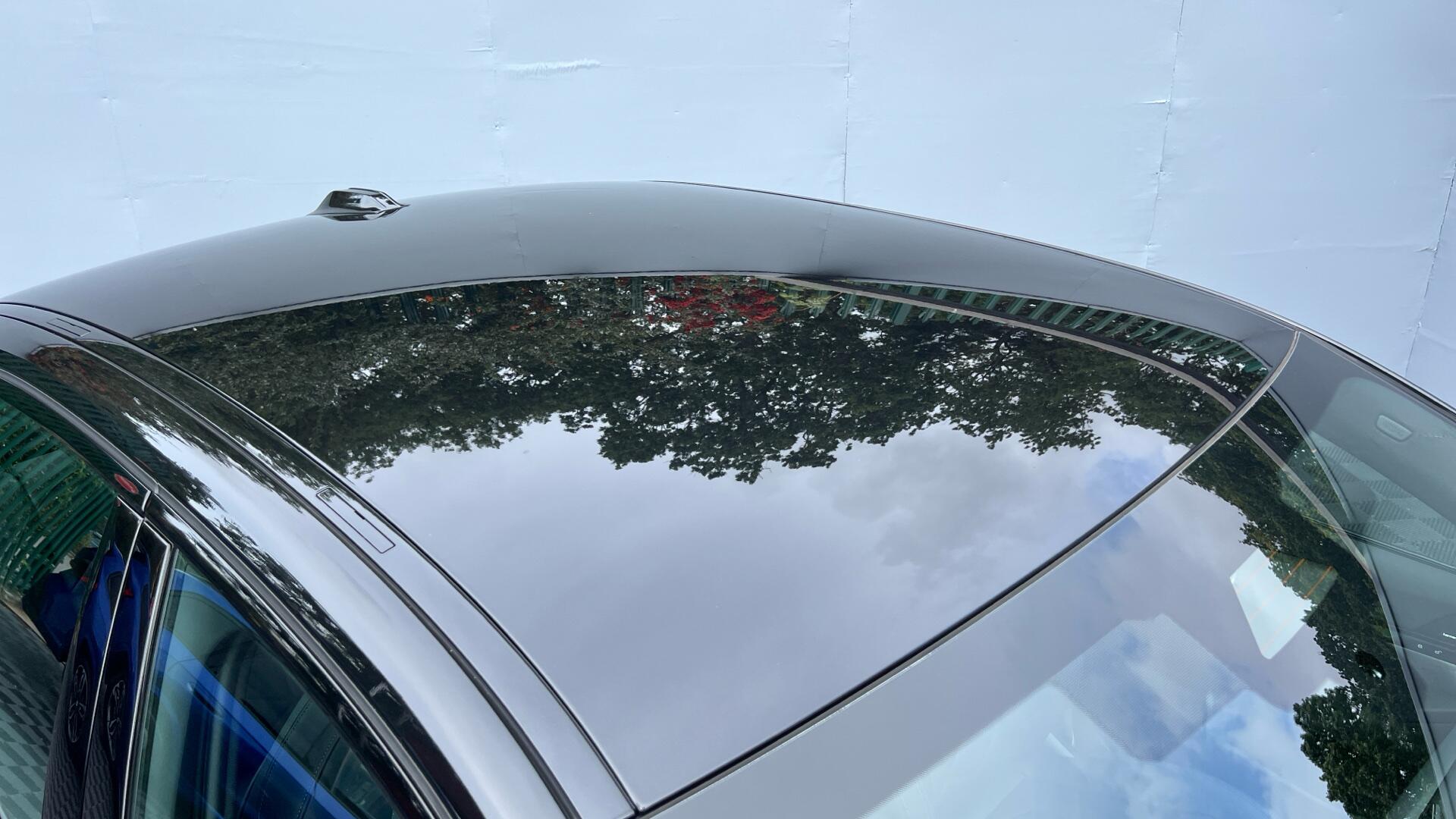 BMW I5 view 22