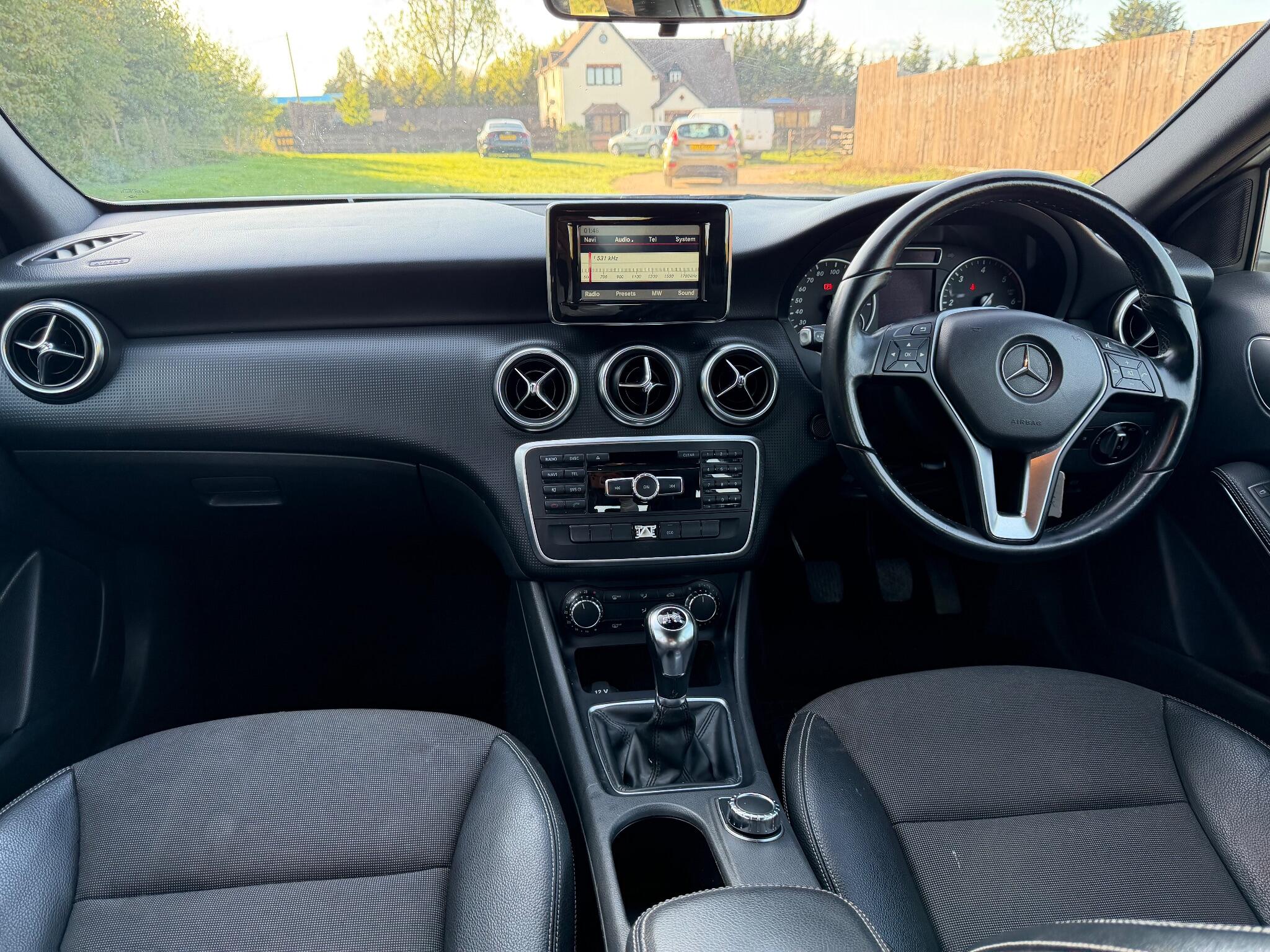 2013 Mercedes-Benz A Class 1.5 A180 CDI SE Euro 5 (s/s) 5dr image 22