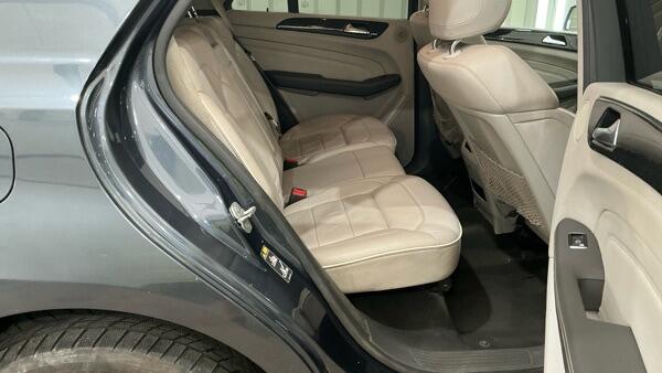 Mercedes-Benz M Class view 4