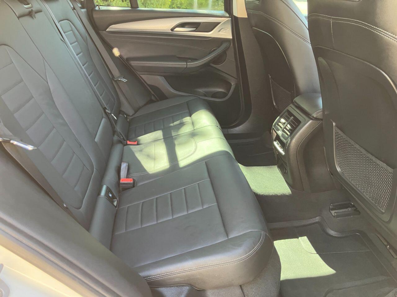 BMW X3 view 23