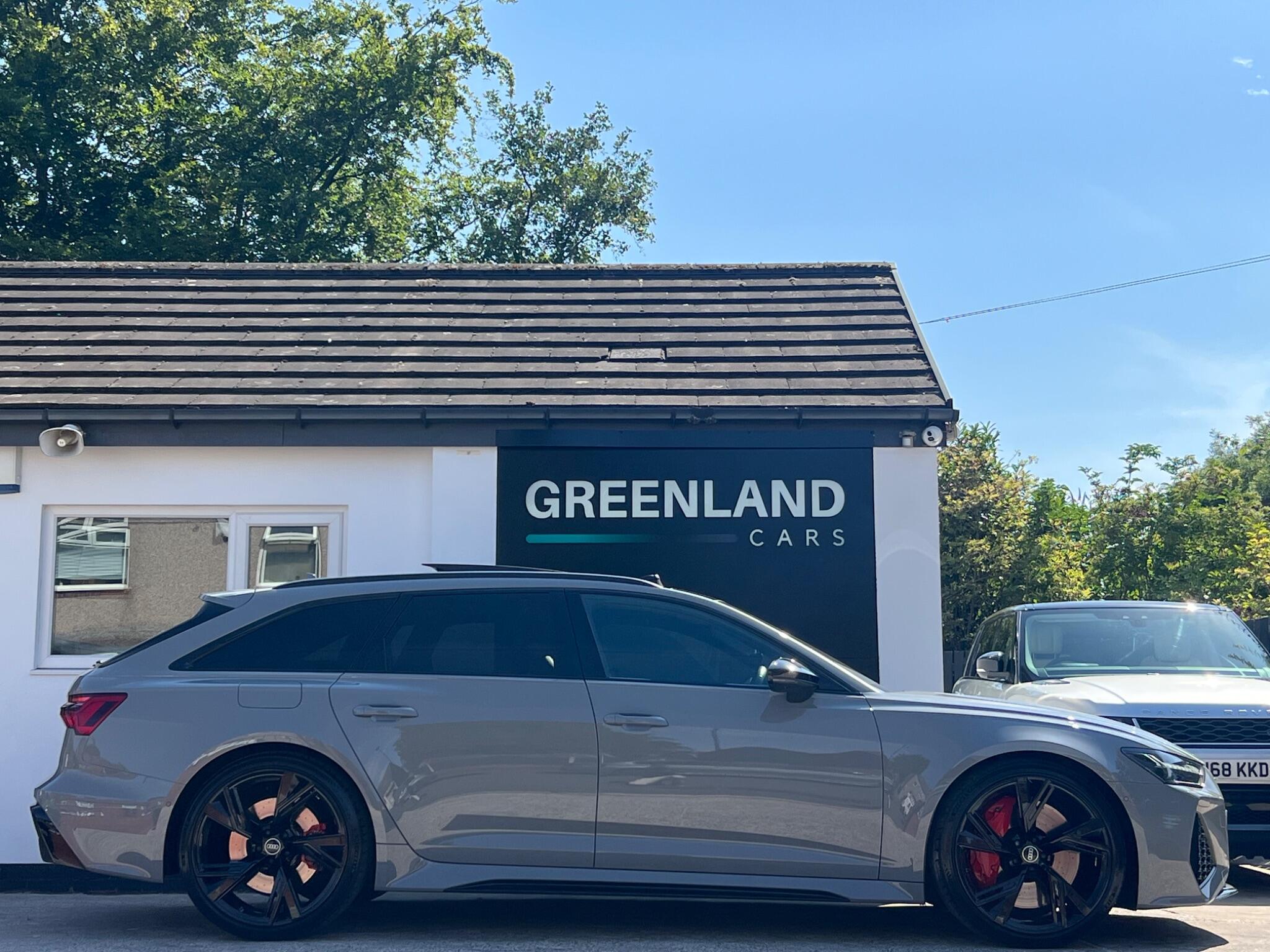 Audi RS6 view 23