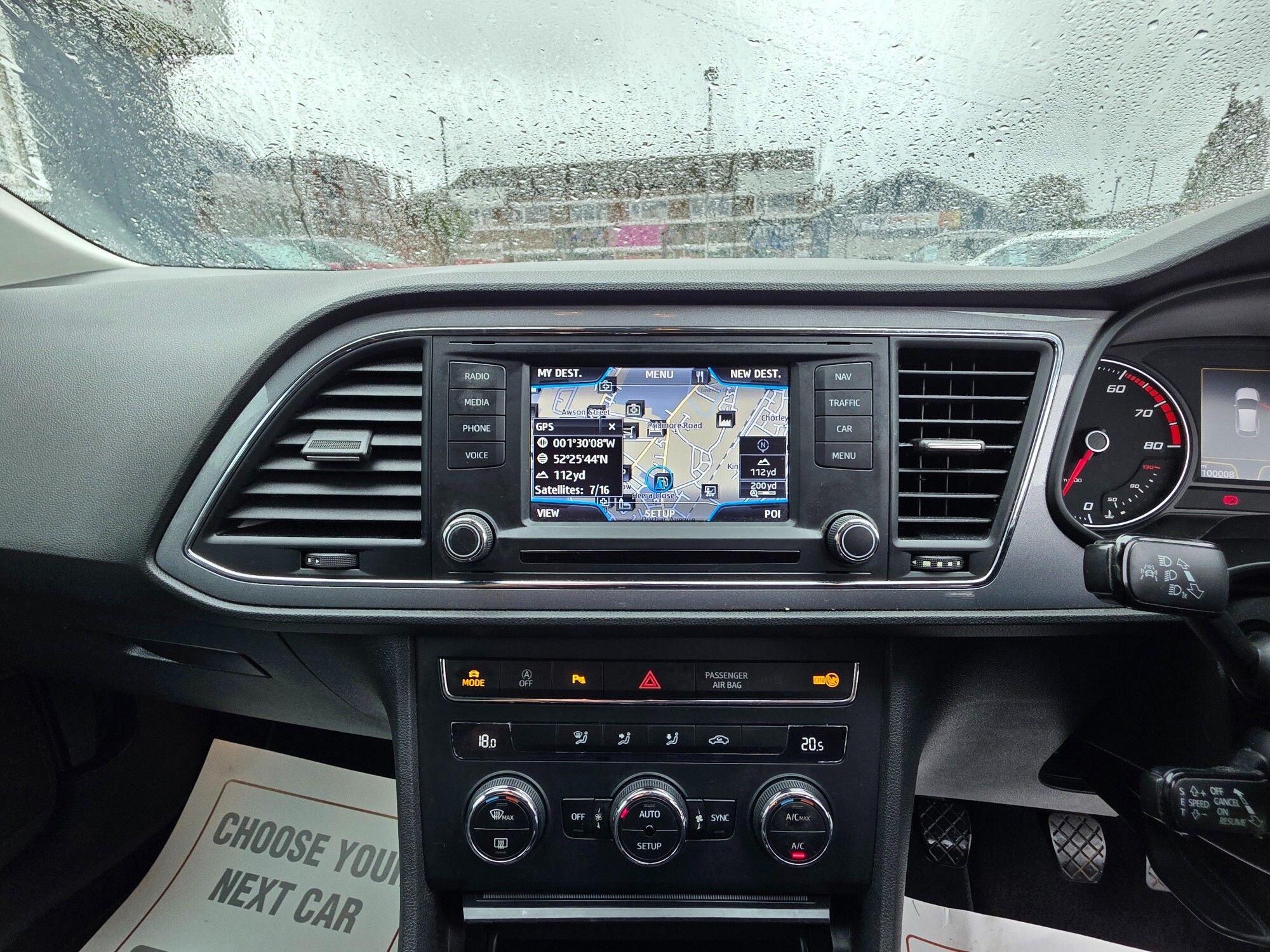 Seat Leon Leon view 2