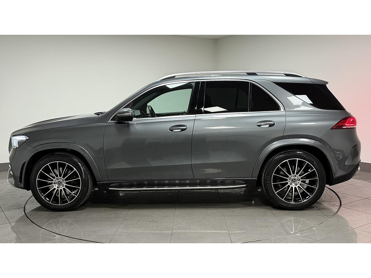Mercedes-Benz GLE view 4