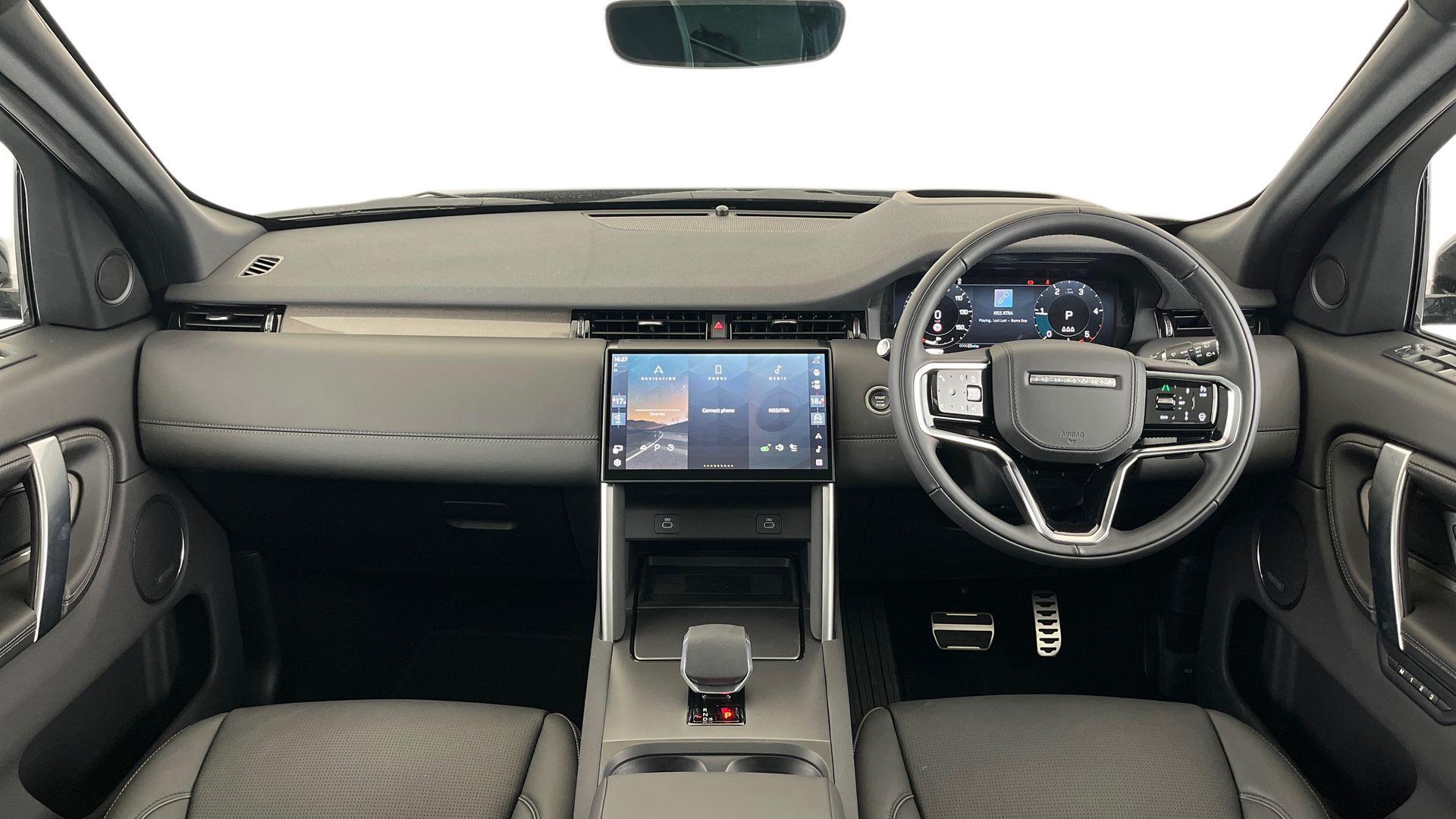 Land Rover Discovery Sport view 12