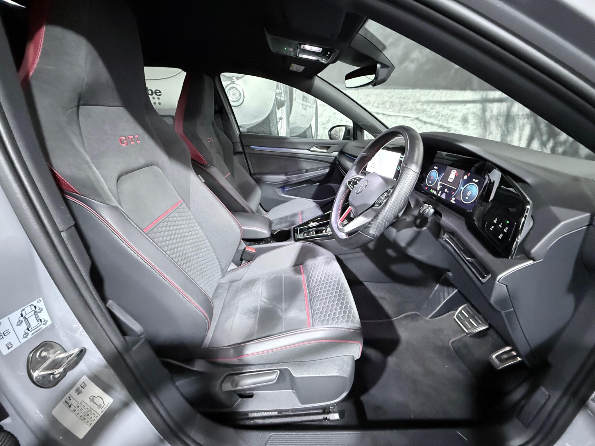 Volkswagen Golf view 9