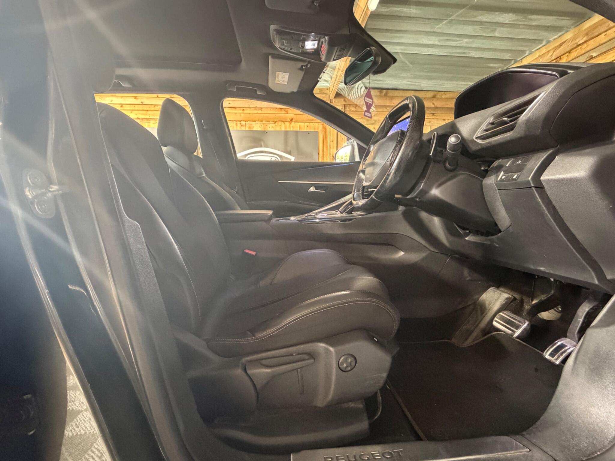 Peugeot 3008 view 20