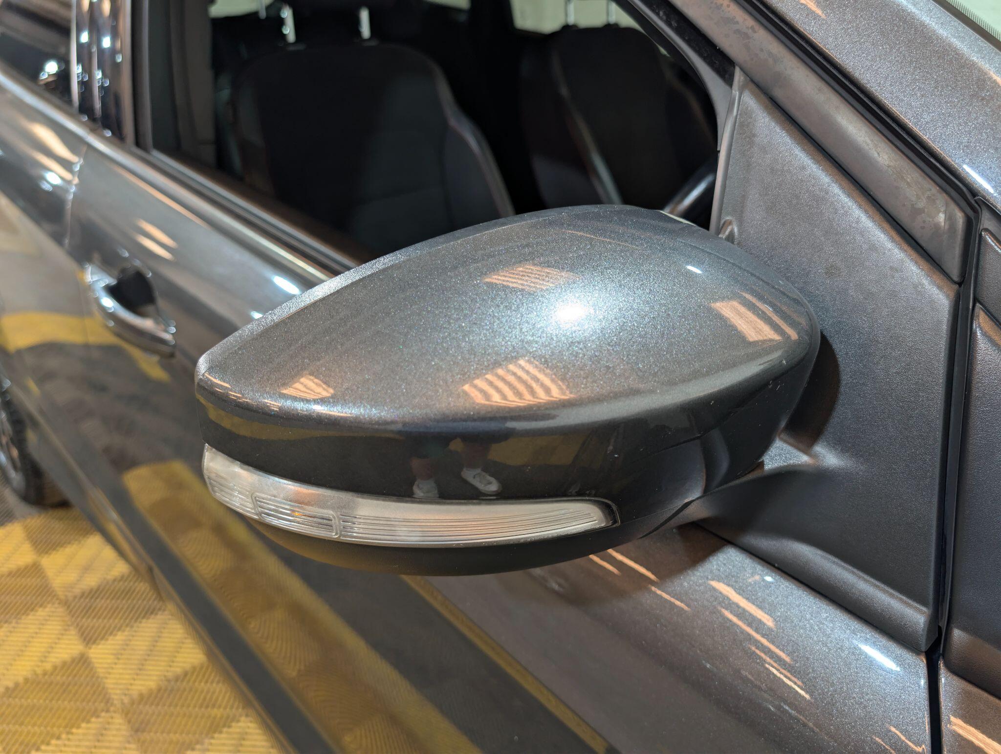 Ford Kuga view 55