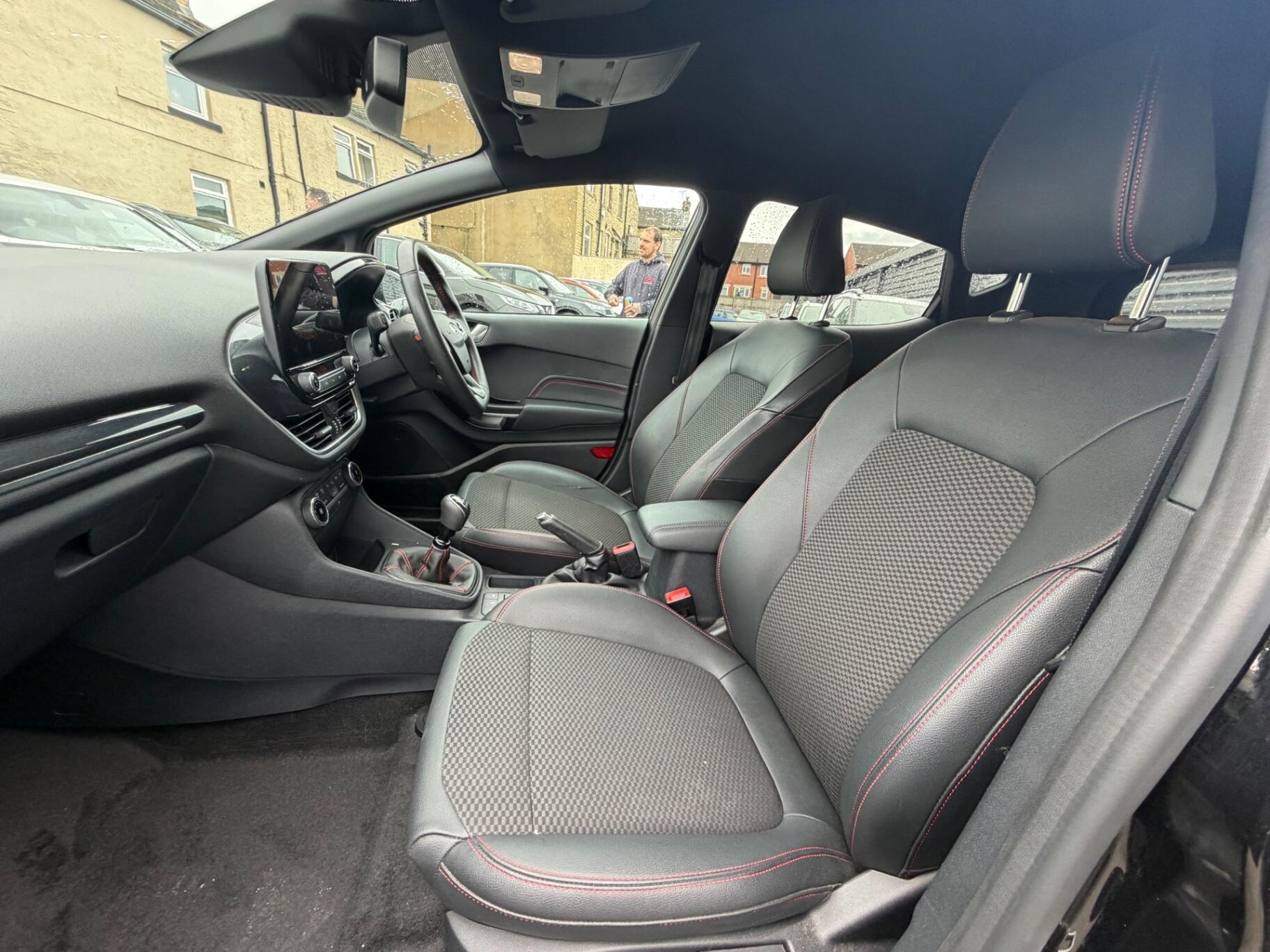 Ford Fiesta view 12