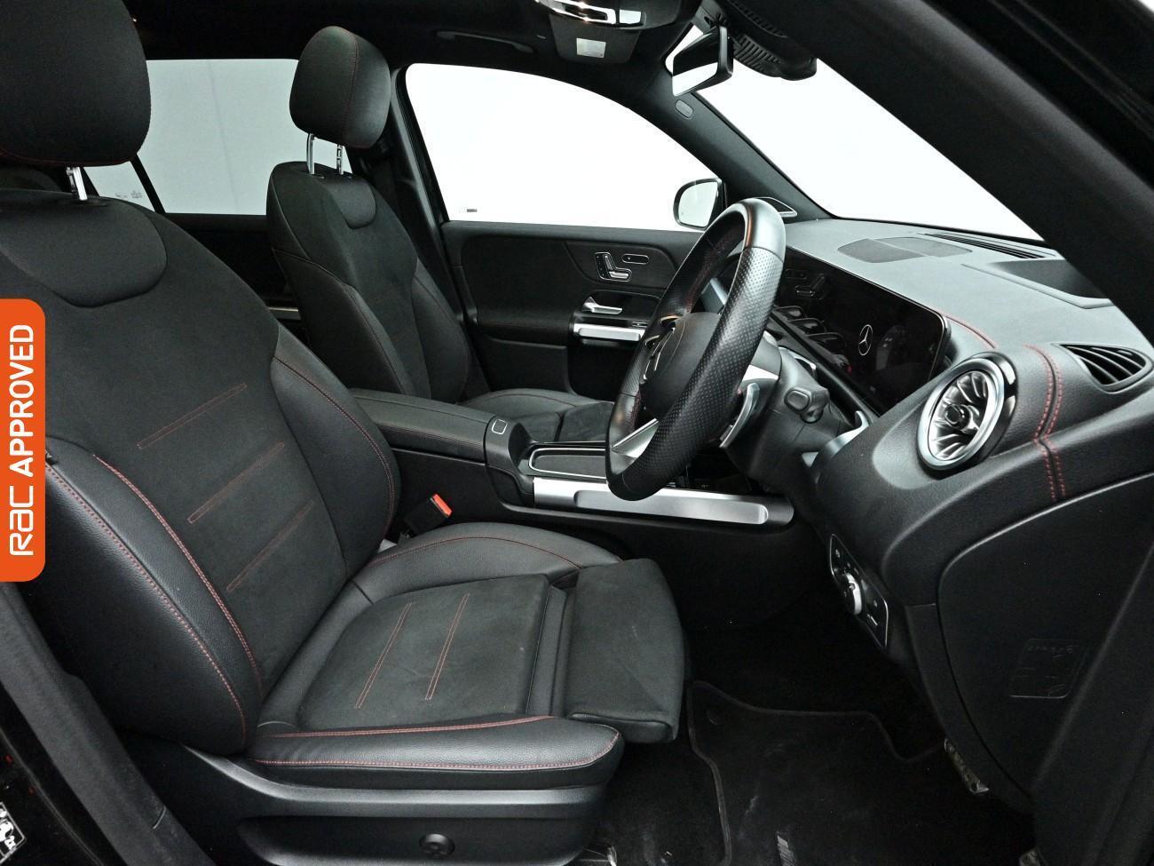 Mercedes-Benz EQB view 13