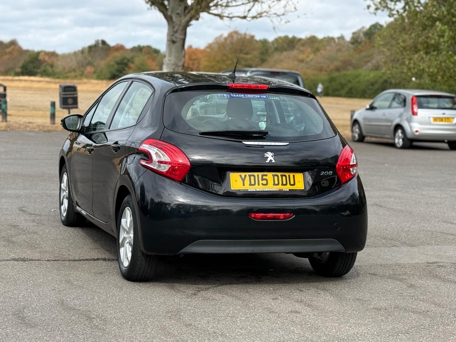 Peugeot 208 view 18