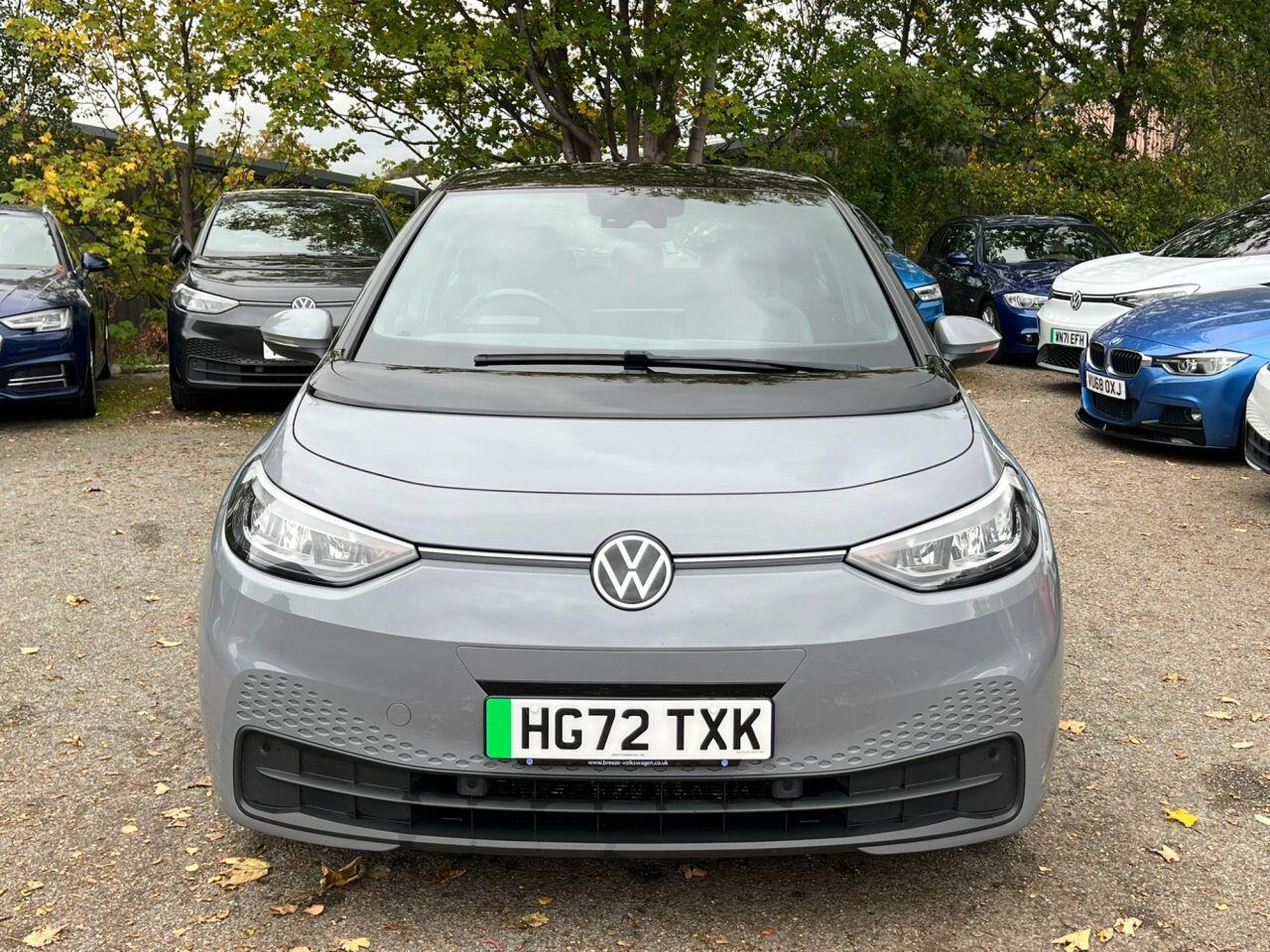 Volkswagen ID.3 view 12