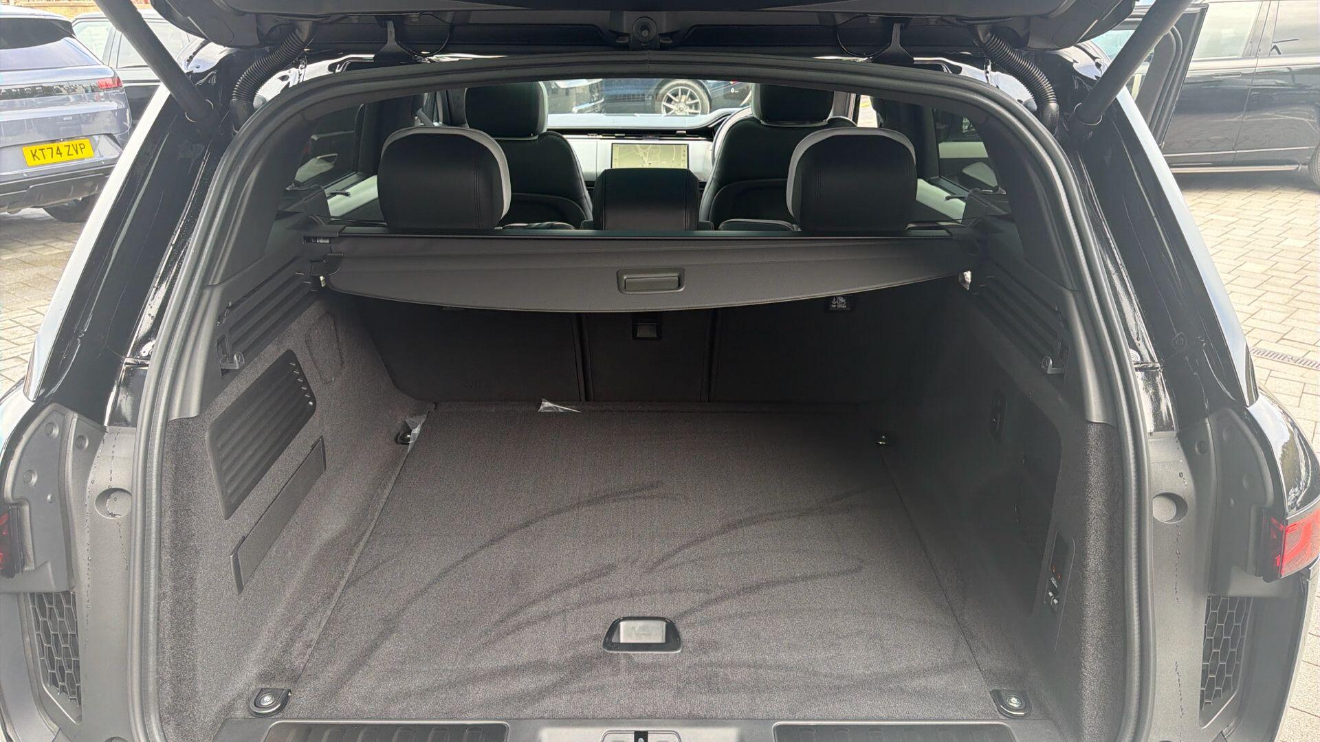 Land Rover Range Rover Sport view 29