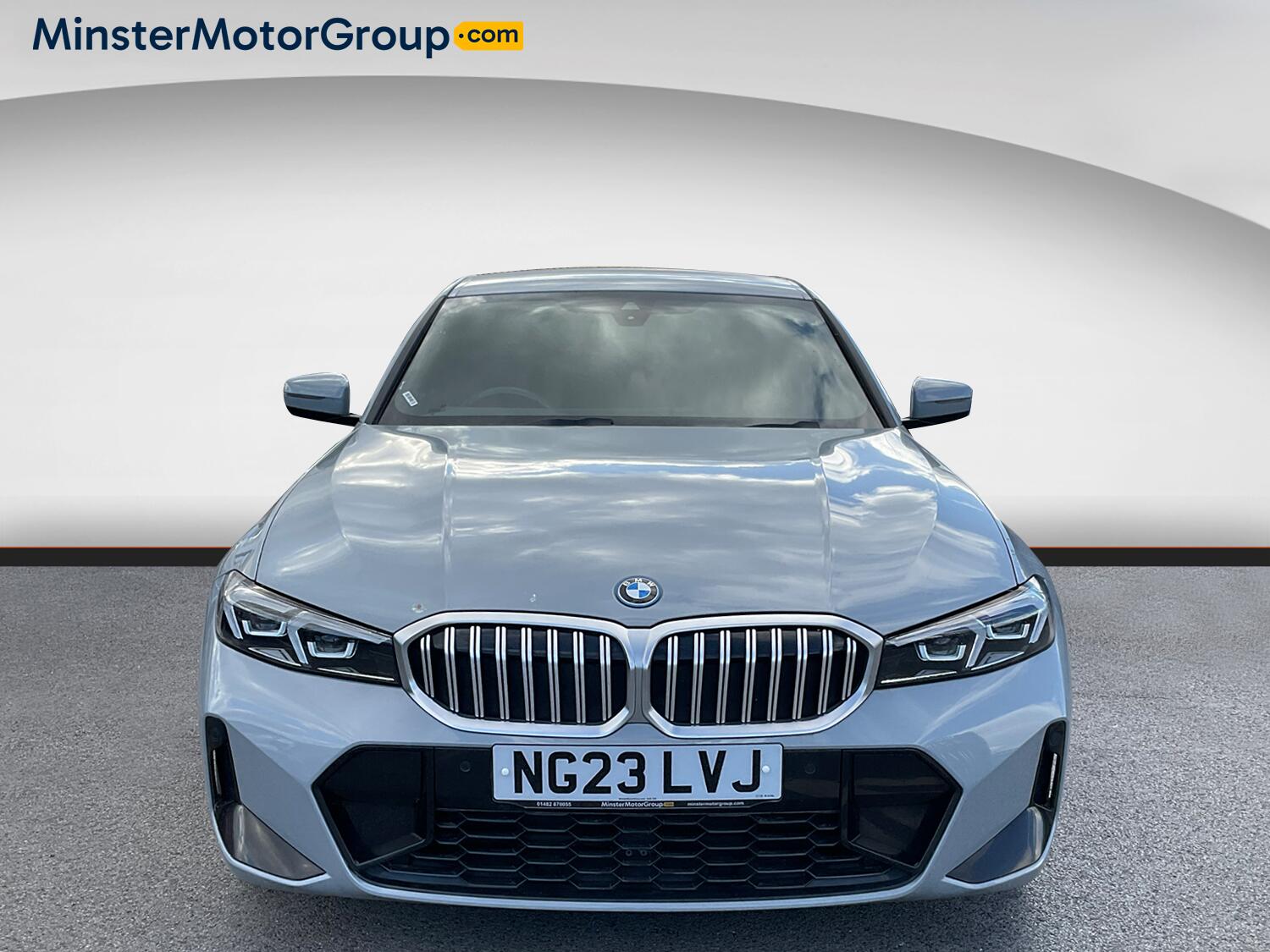 BMW 3 Series view 5