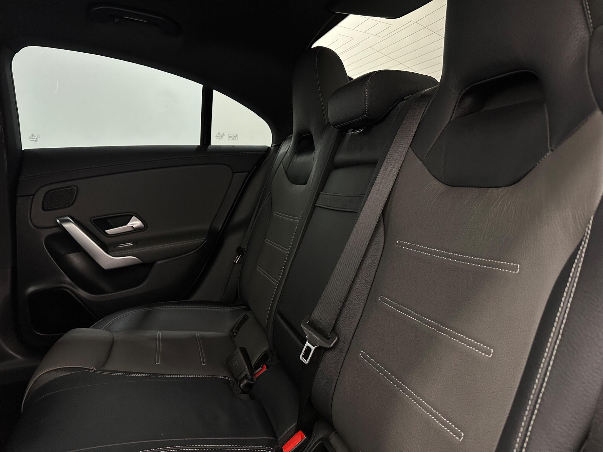 Mercedes-Benz Cla view 39
