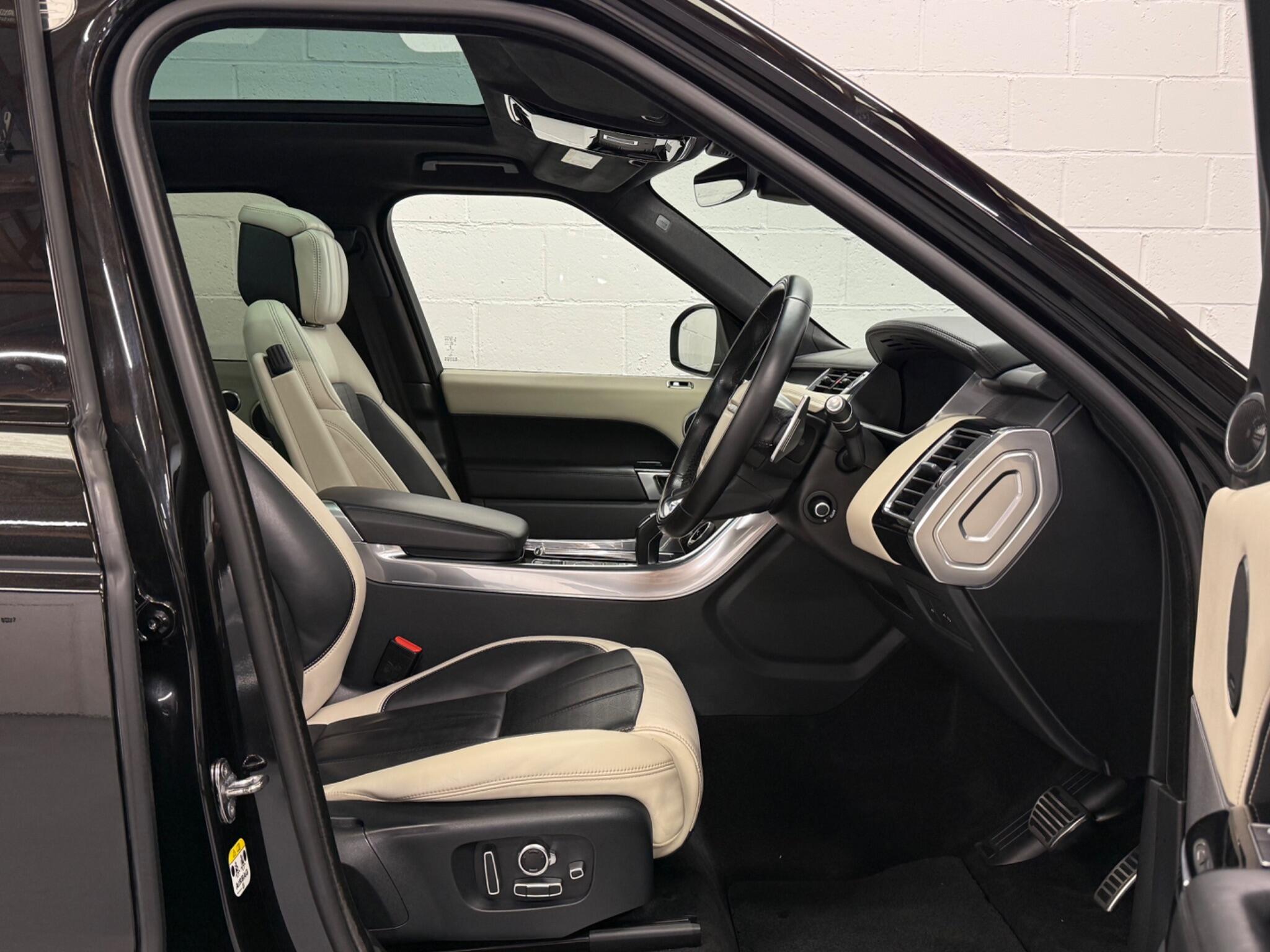Land Rover Range Rover Sport view 14
