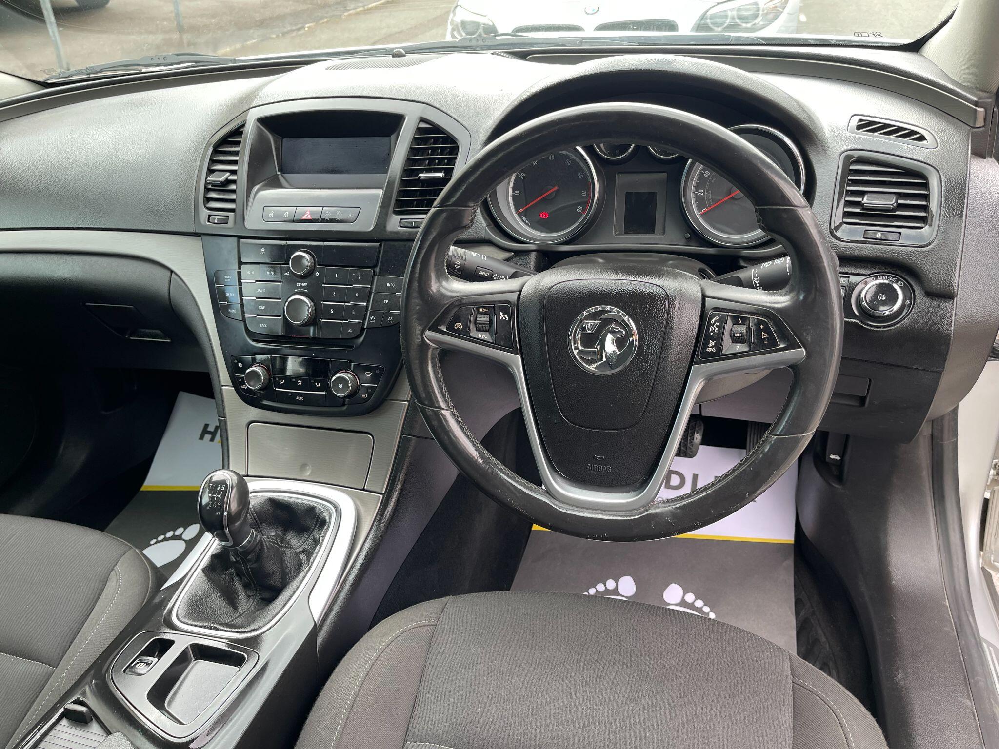 Vauxhall Insignia view 27