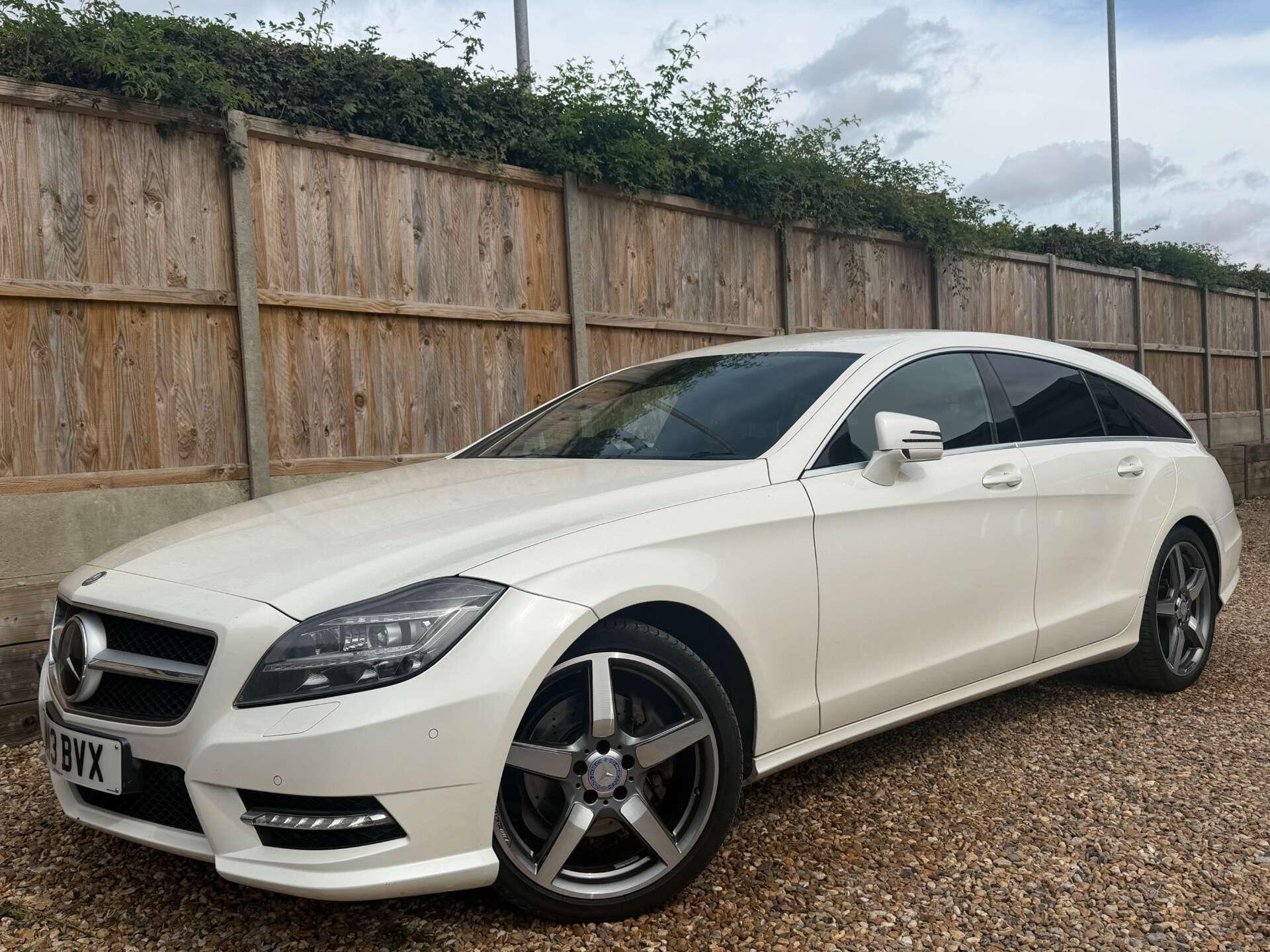 Mercedes-Benz CLS view 4