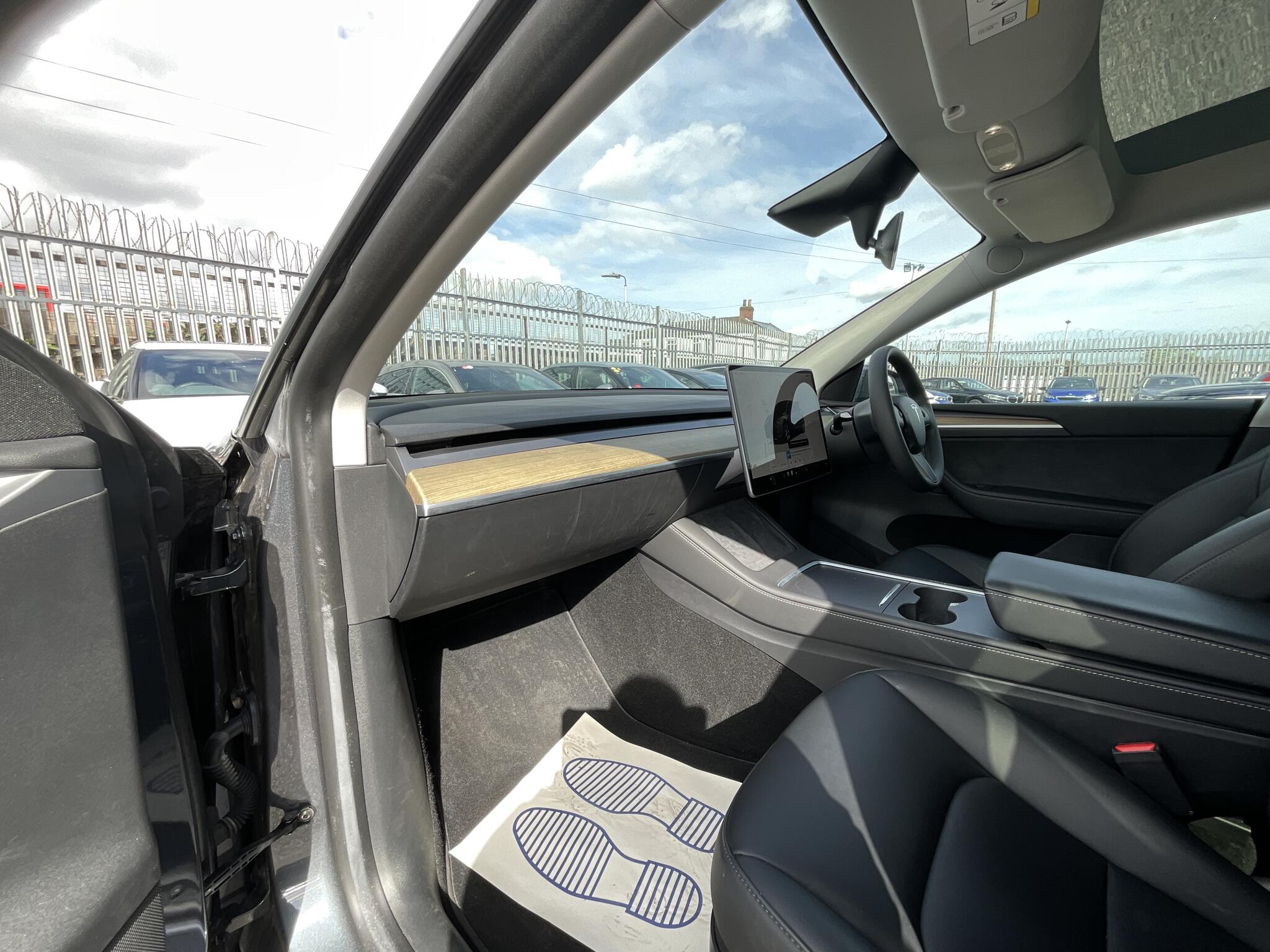 Tesla Model Y view 17