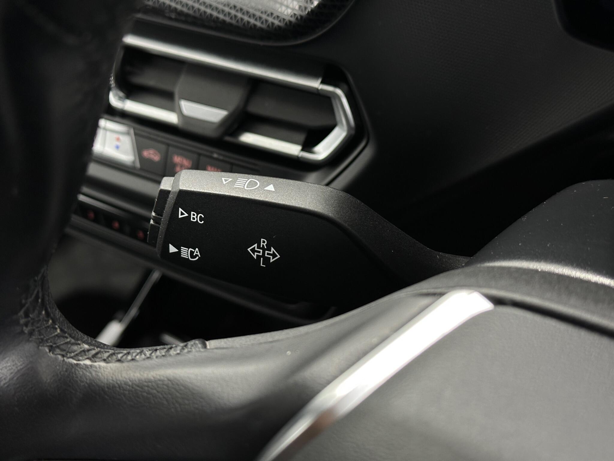 BMW 1 Series view 14