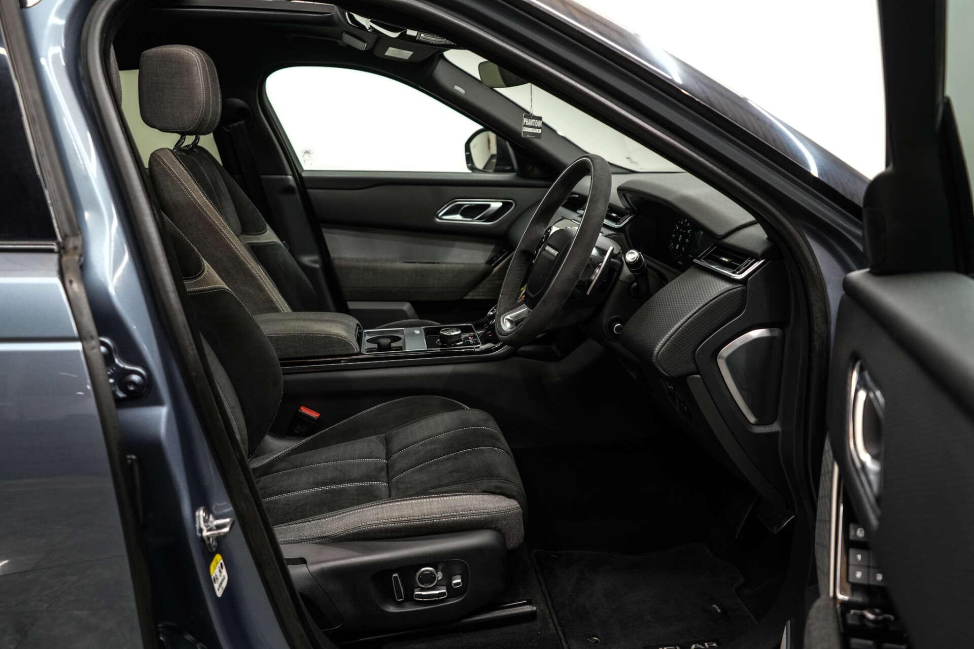 Land Rover Range Rover Velar view 17
