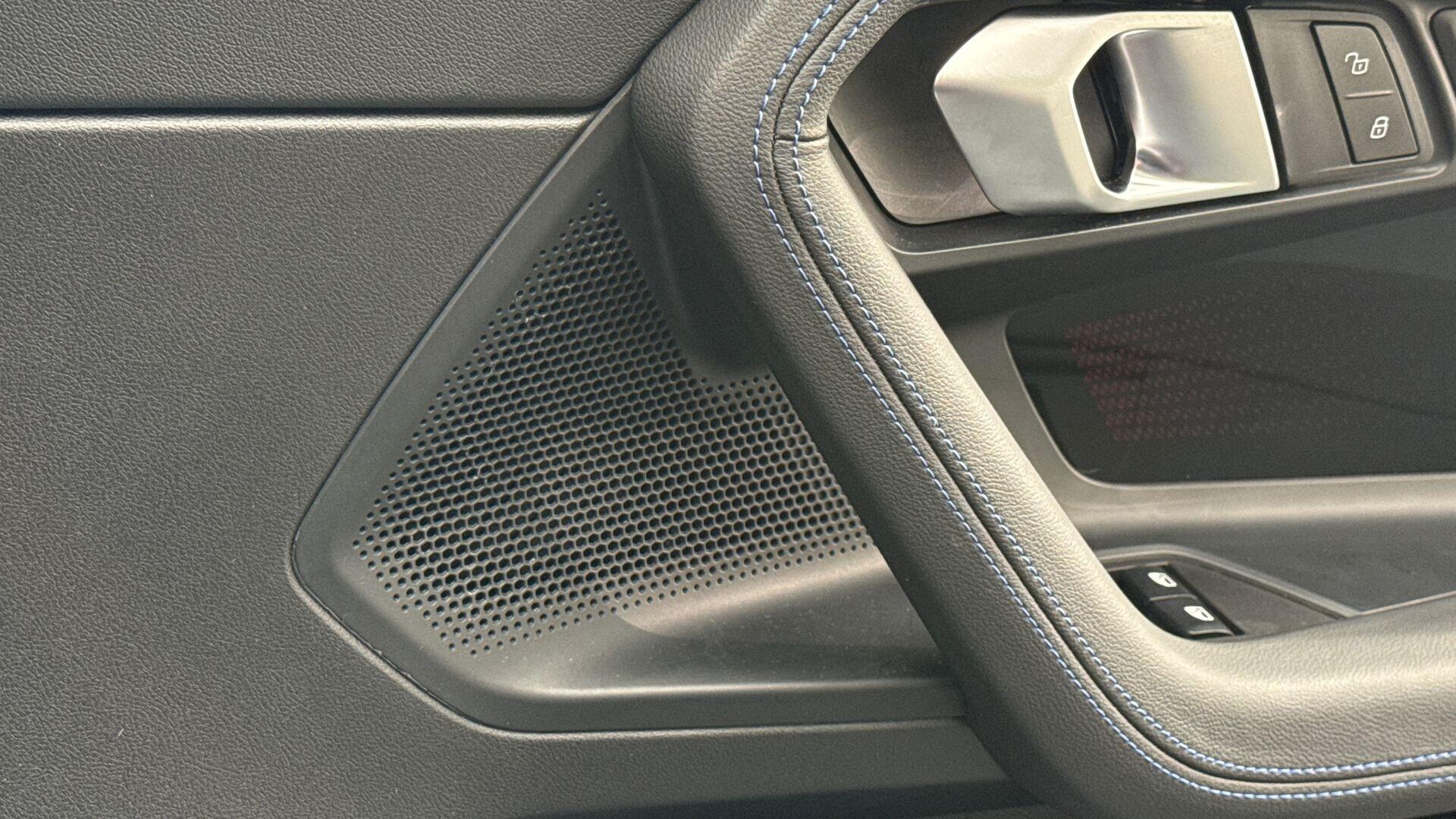 BMW 2 Series view 20