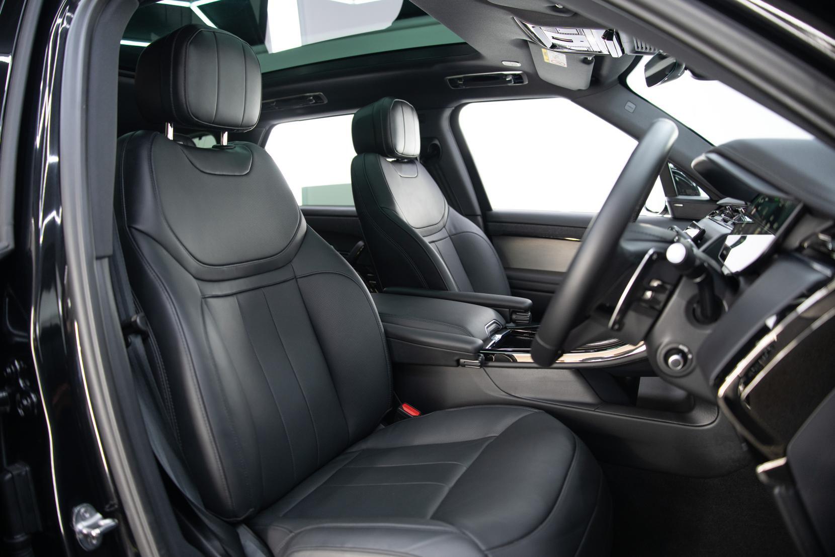 Land Rover Range Rover Sport view 15