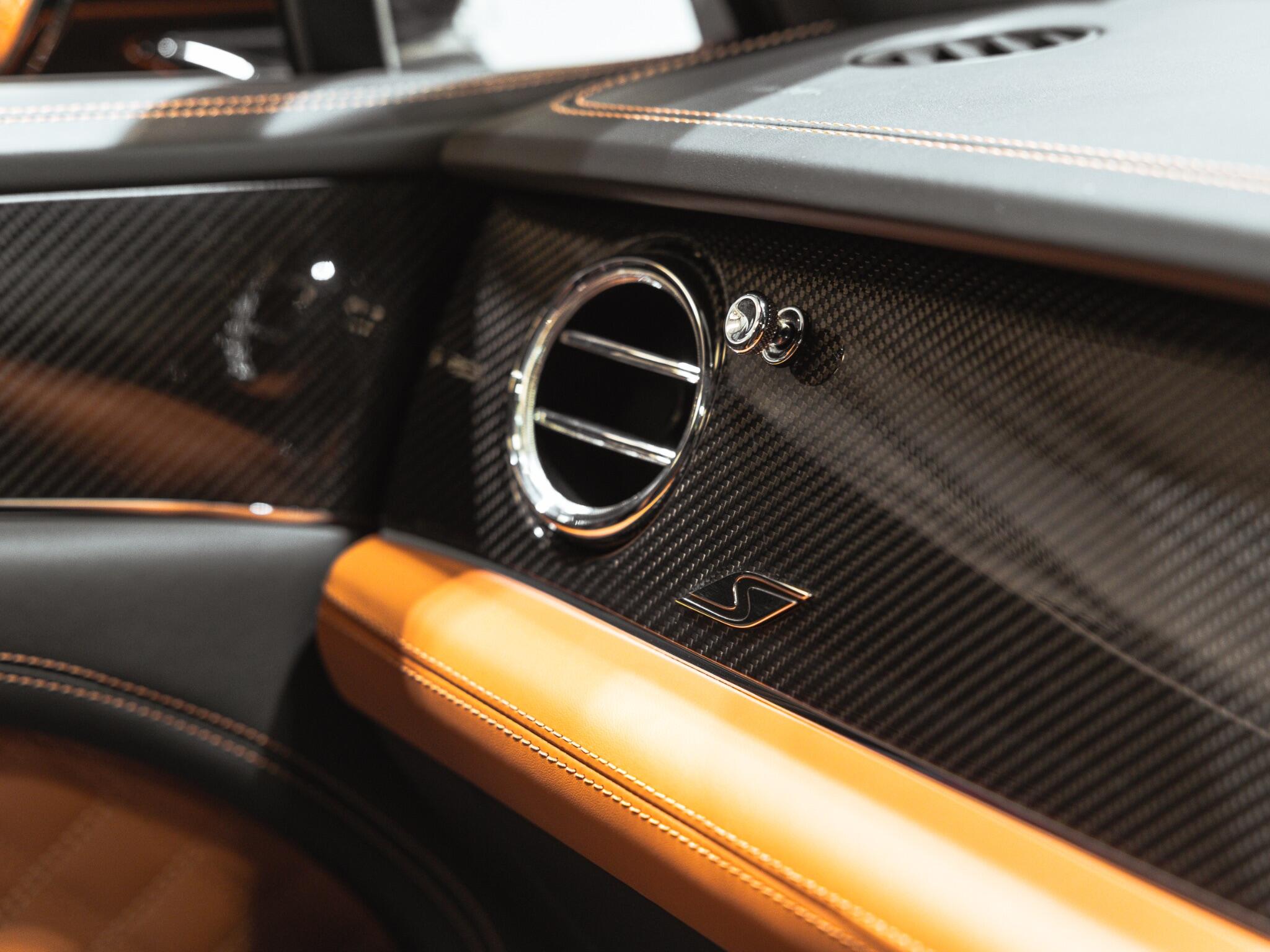 Bentley Bentayga view 19