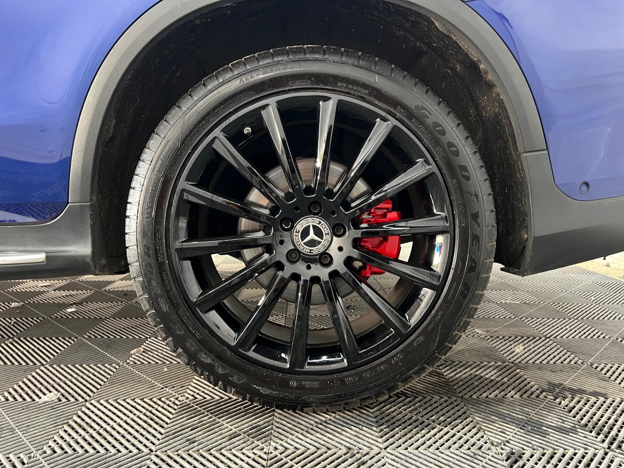 Mercedes-Benz GLC view 39