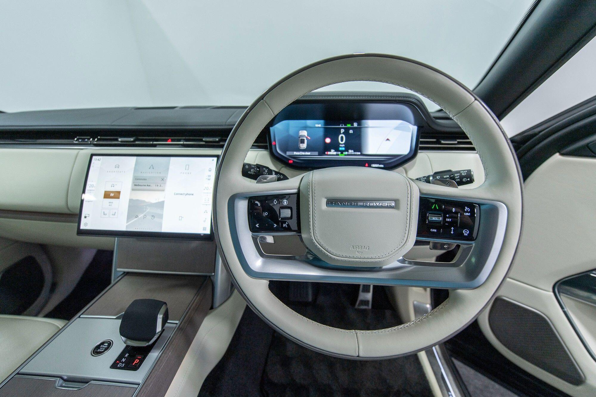 Land Rover Range Rover view 14