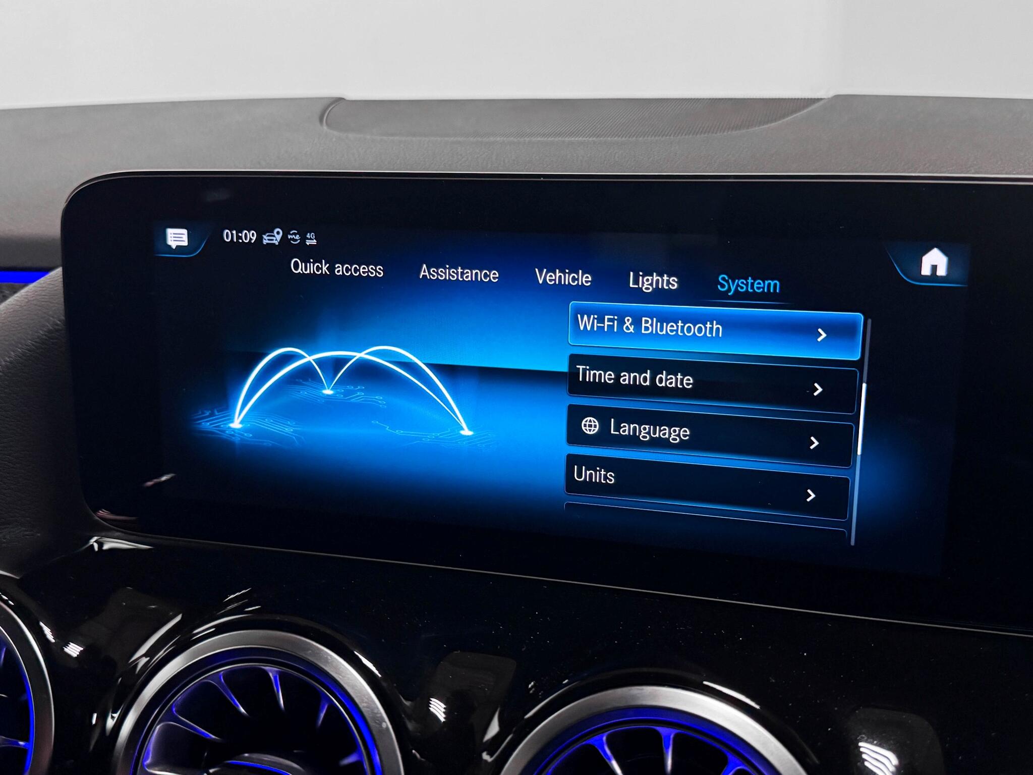 Mercedes-Benz Gla view 60