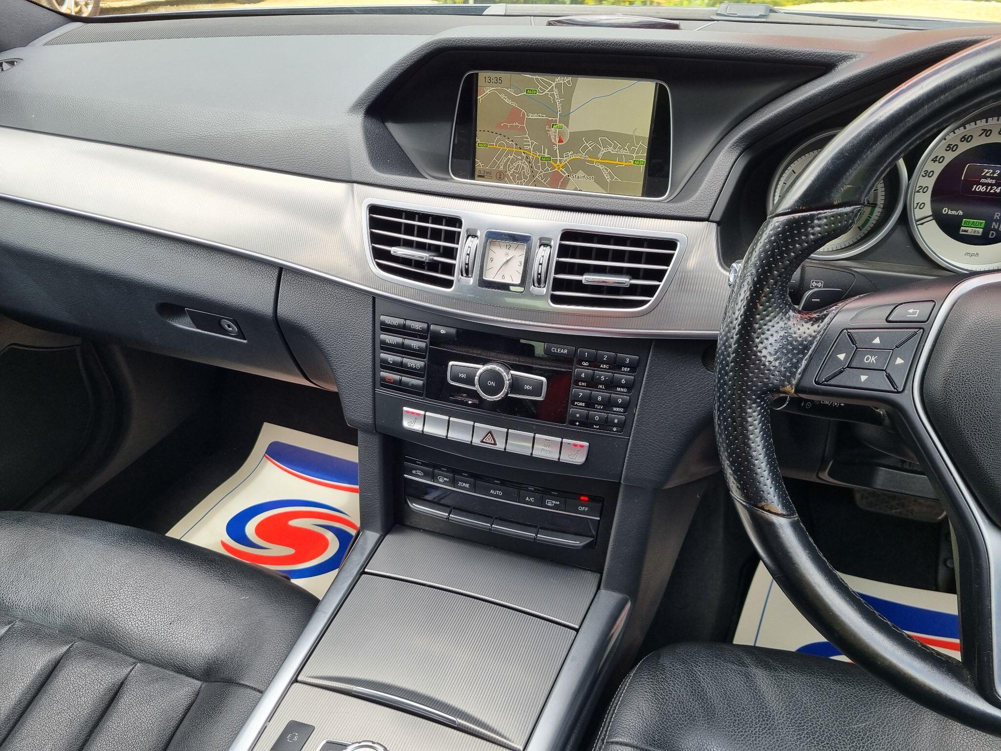 Mercedes-Benz E Class view 60