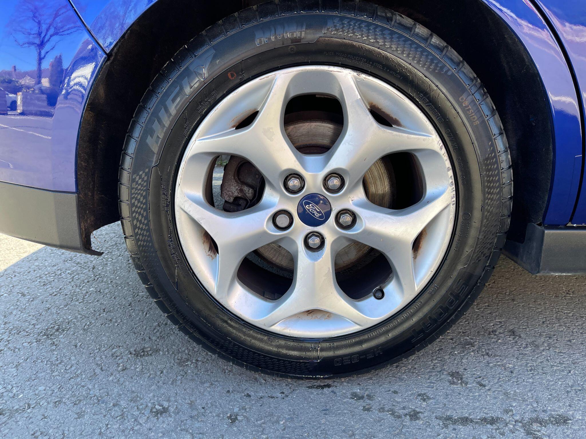 Ford C-Max view 41
