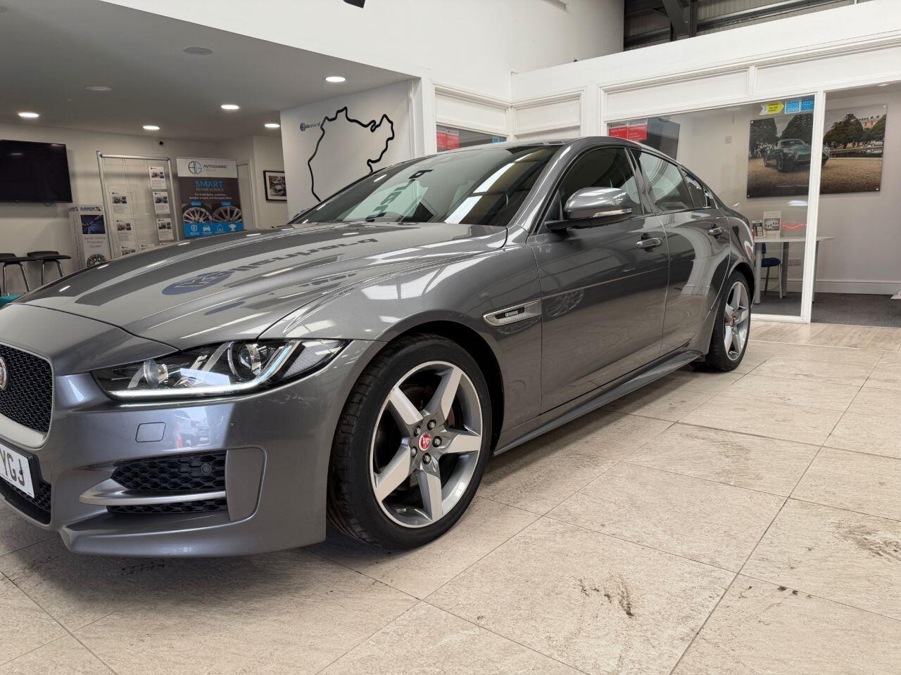 Jaguar Xe view 8