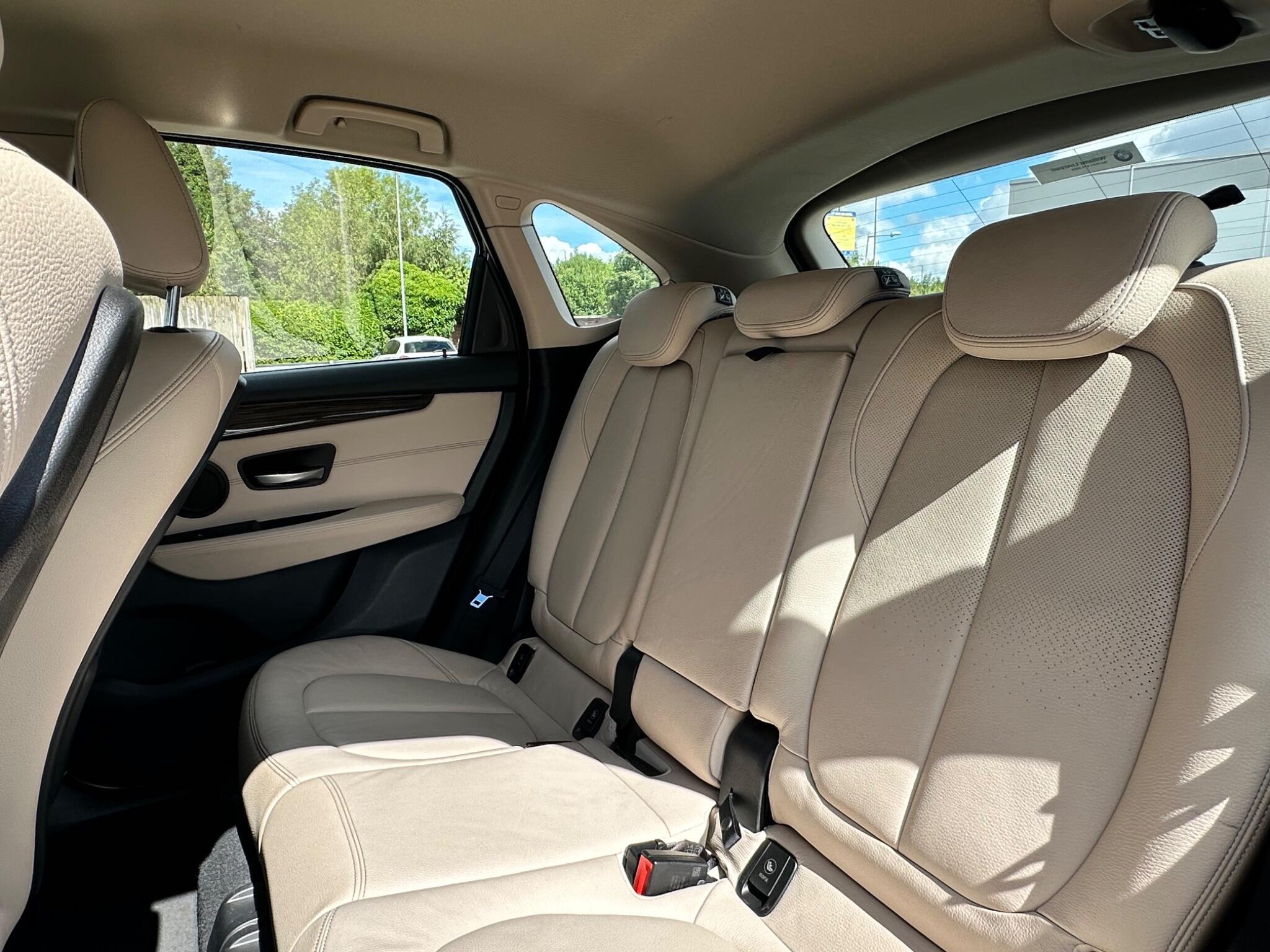 BMW 2 Series view 30